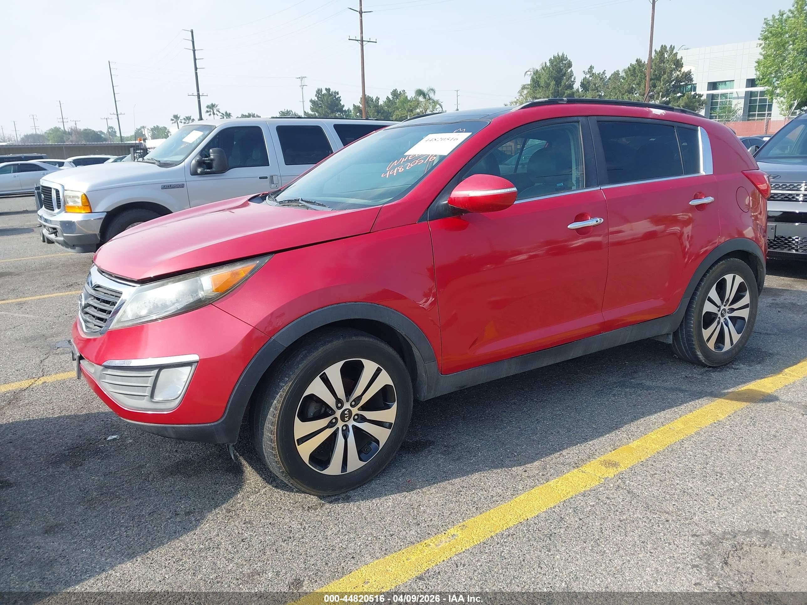 KIA SPORTAGE image 2