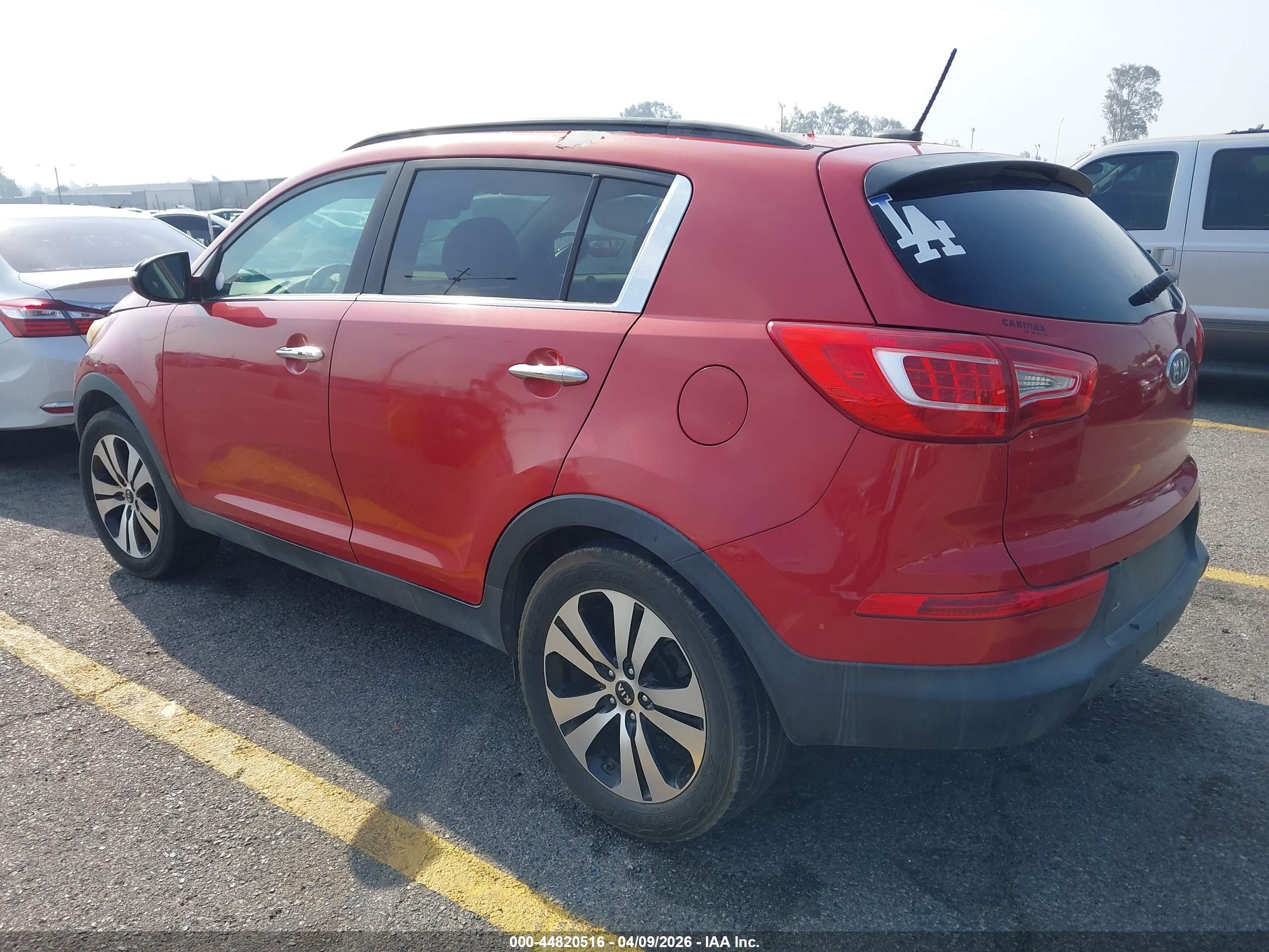KIA SPORTAGE image 3
