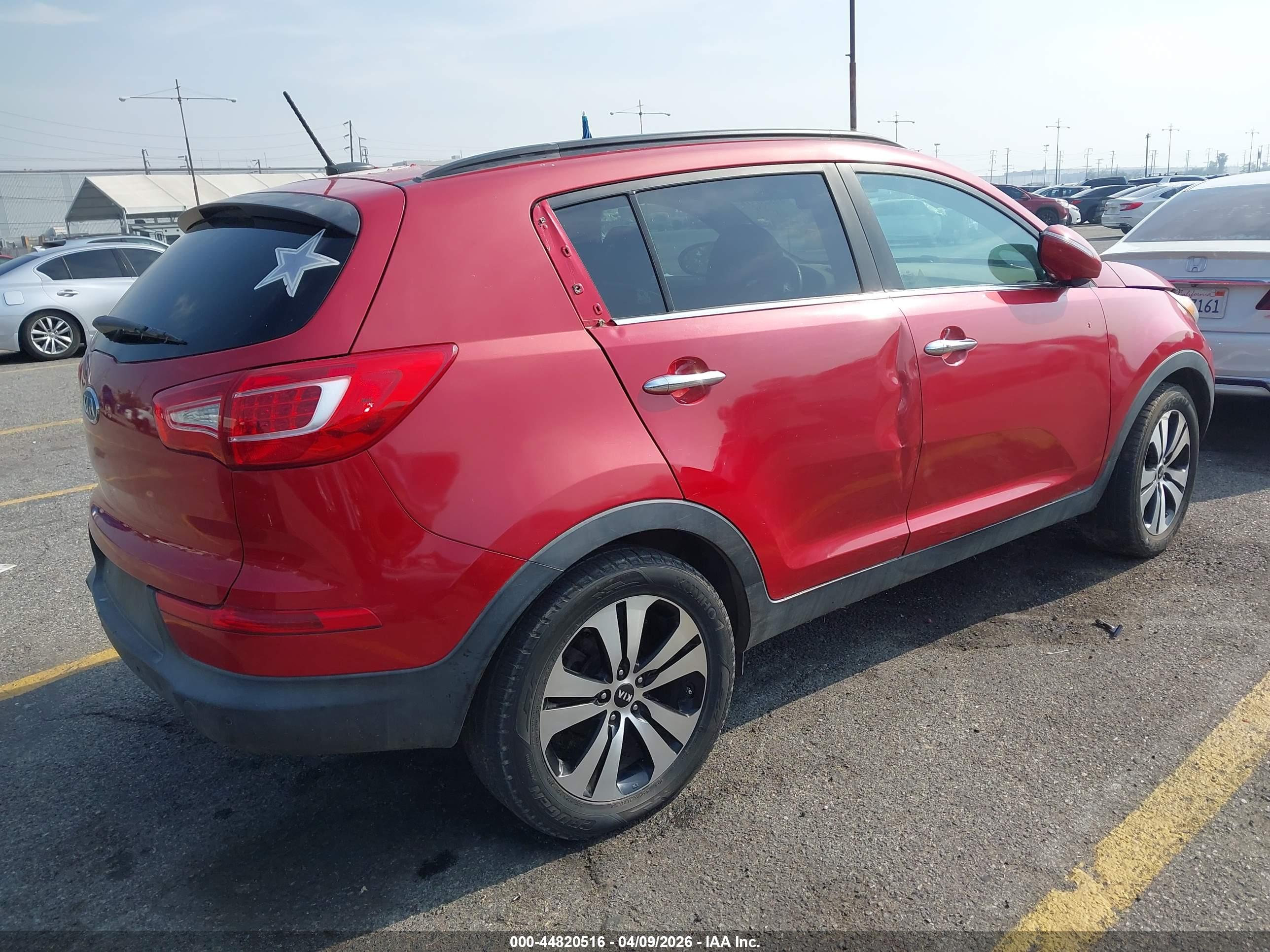 KIA SPORTAGE image 4