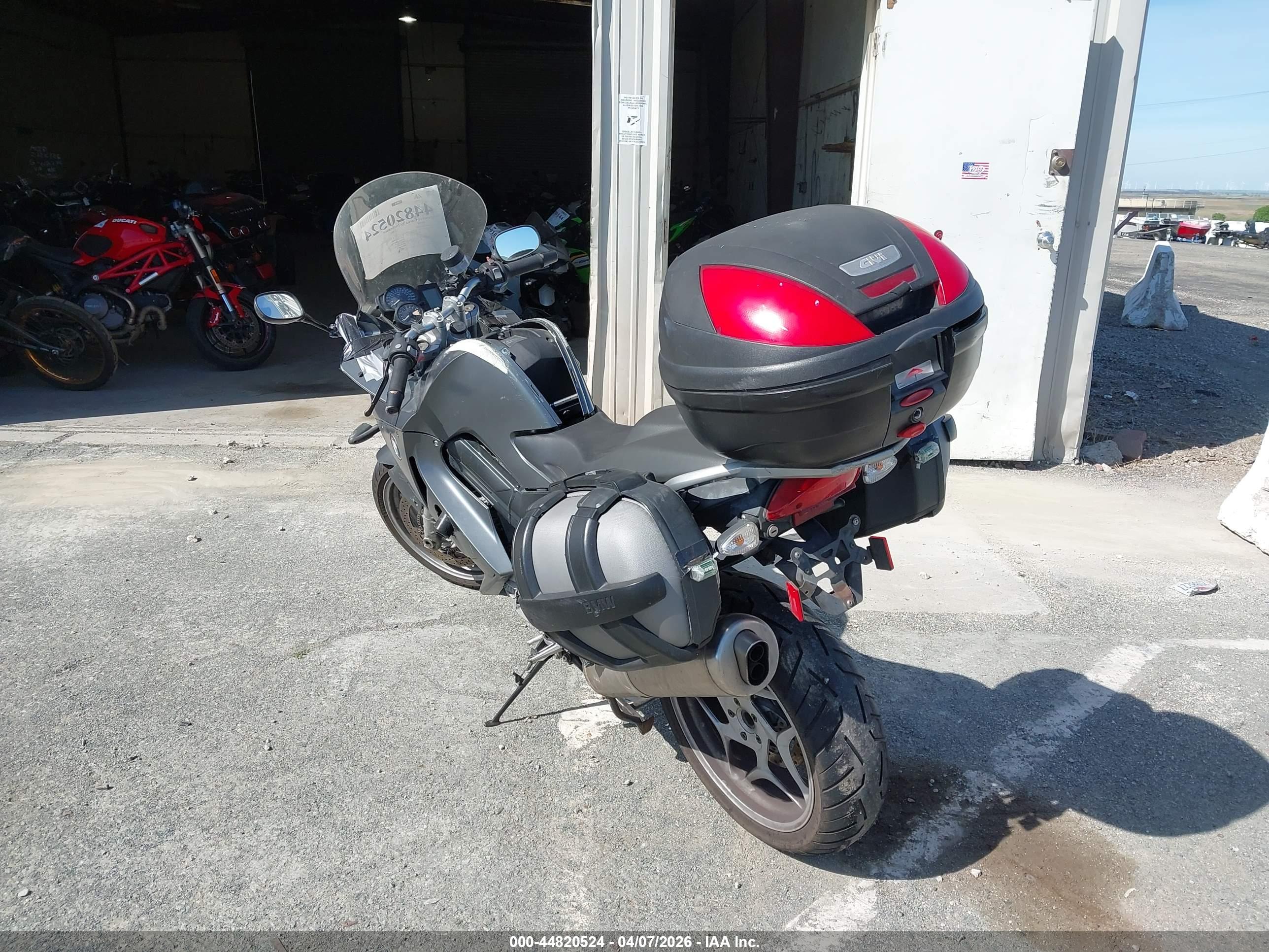 BMW F800 image 3