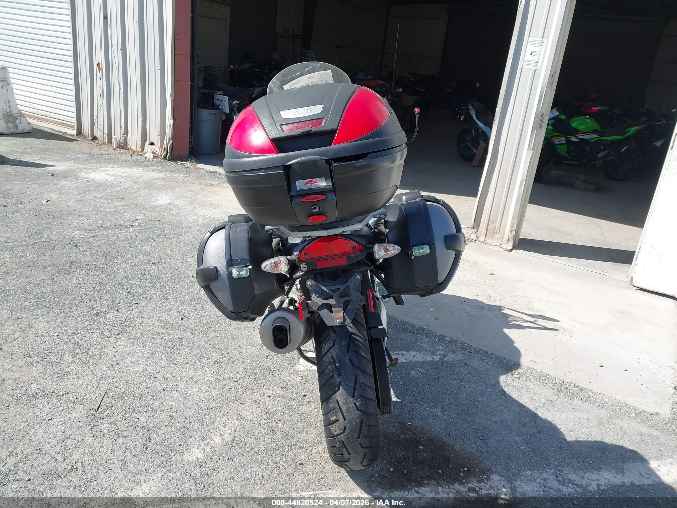 BMW F800 image 6