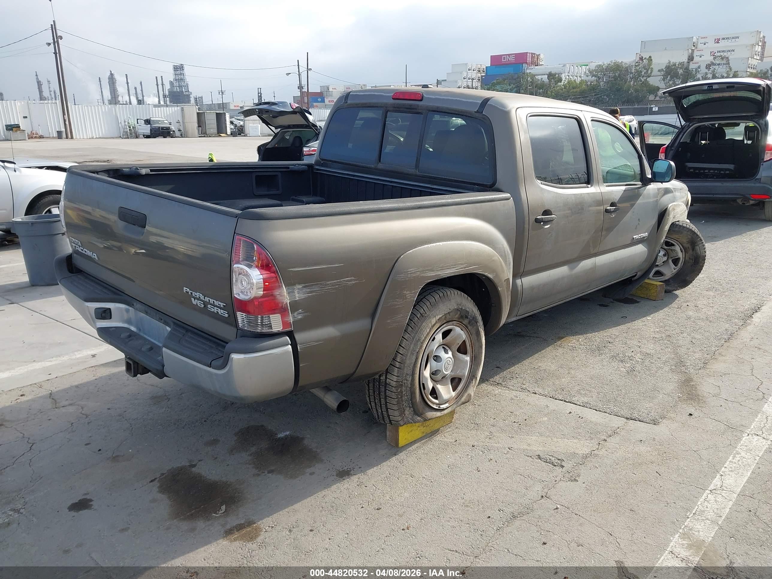 TOYOTA TACOMA image 4