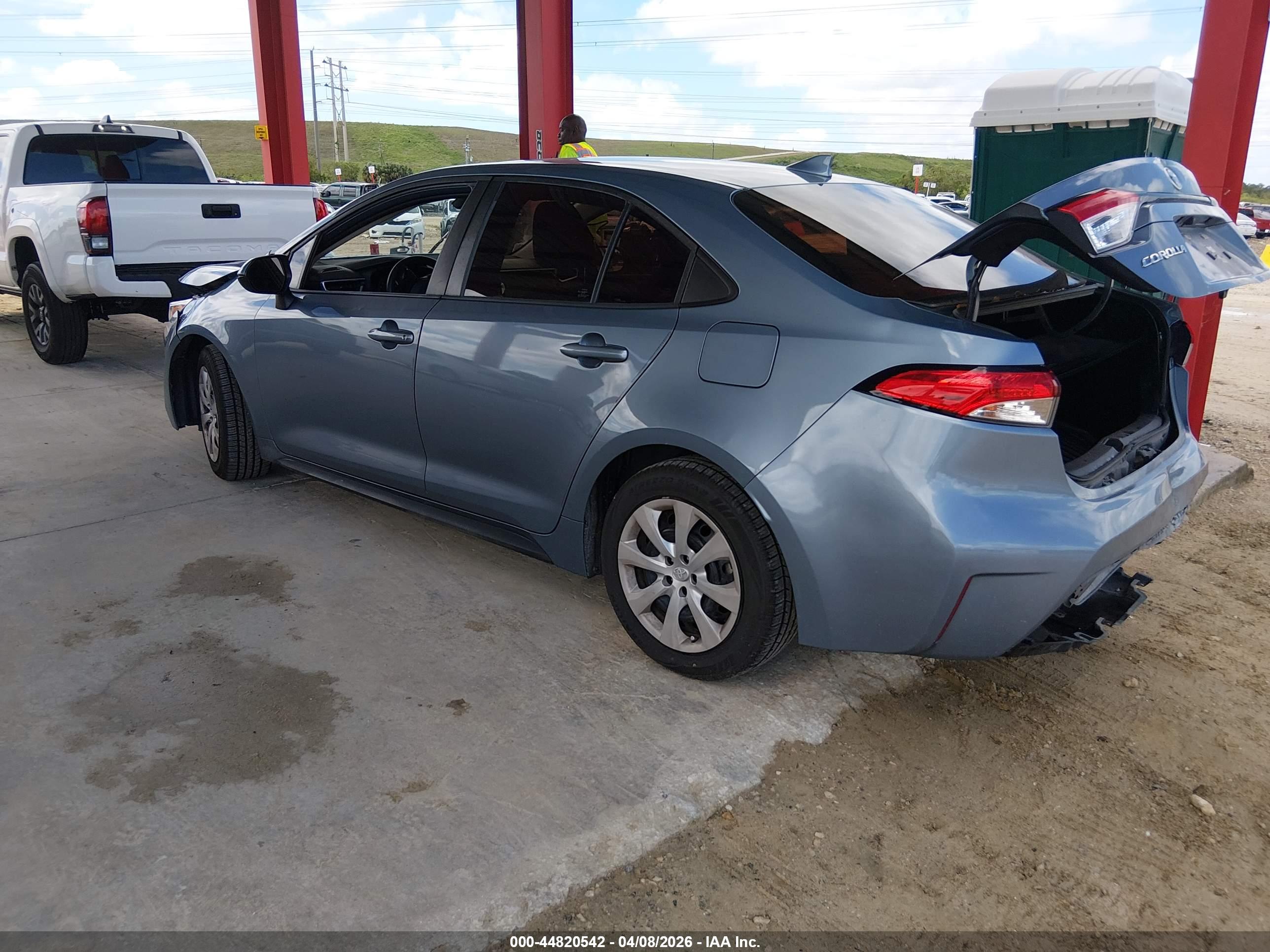 TOYOTA COROLLA image 3
