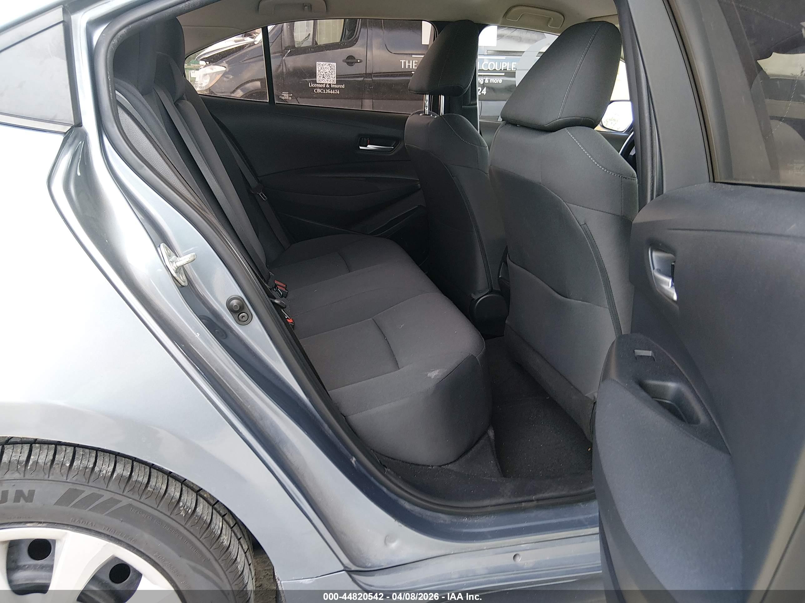 TOYOTA COROLLA image 8