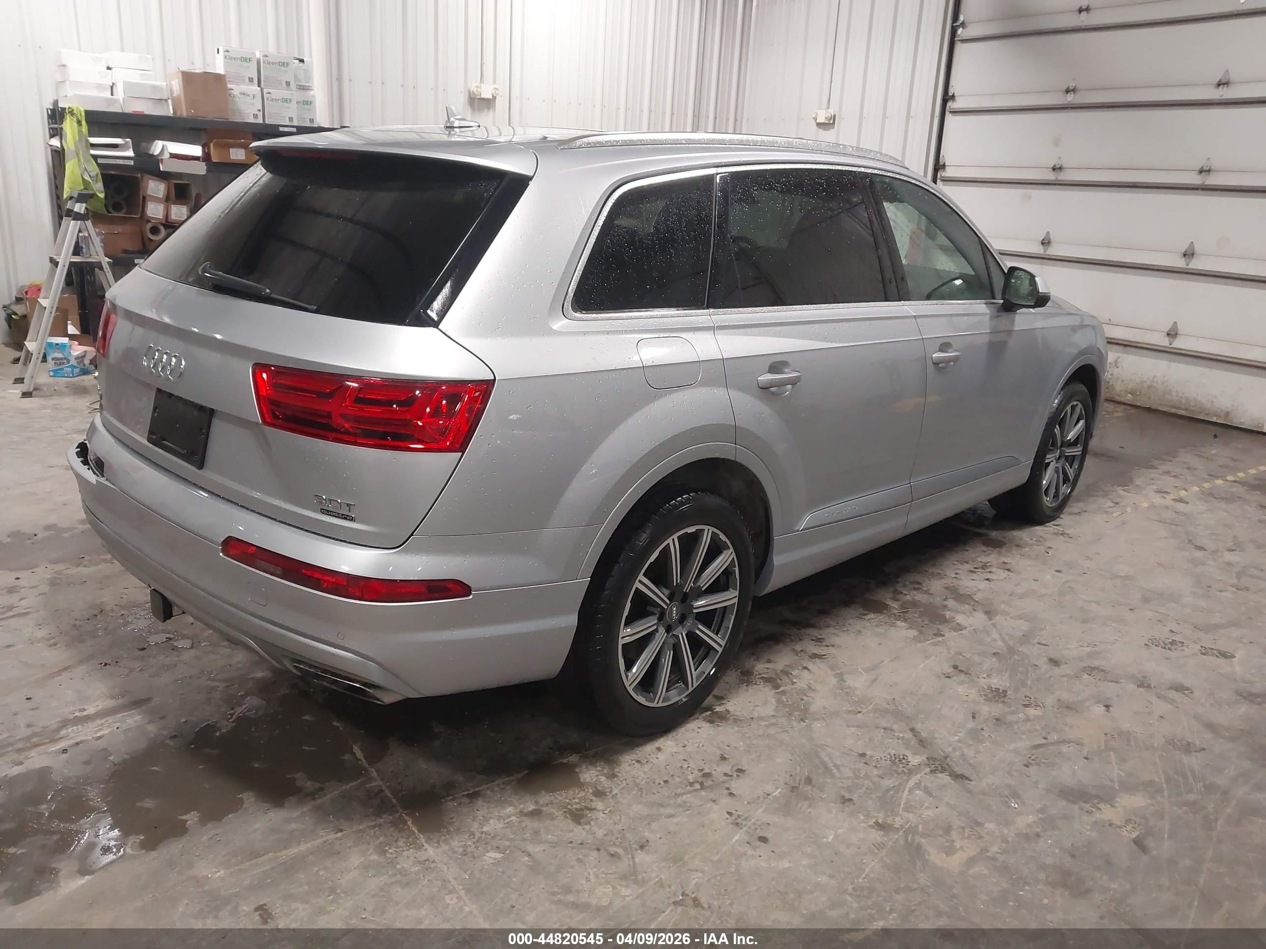 AUDI Q7 image 4
