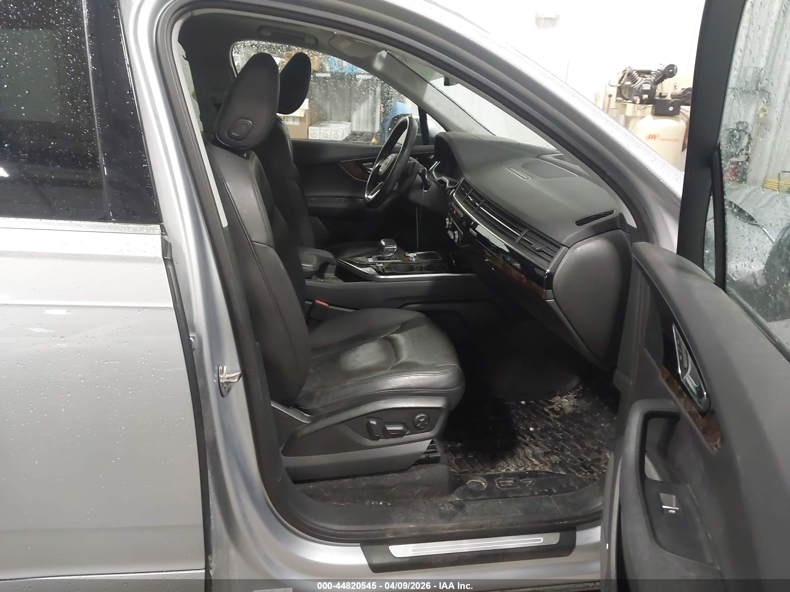AUDI Q7 image 5