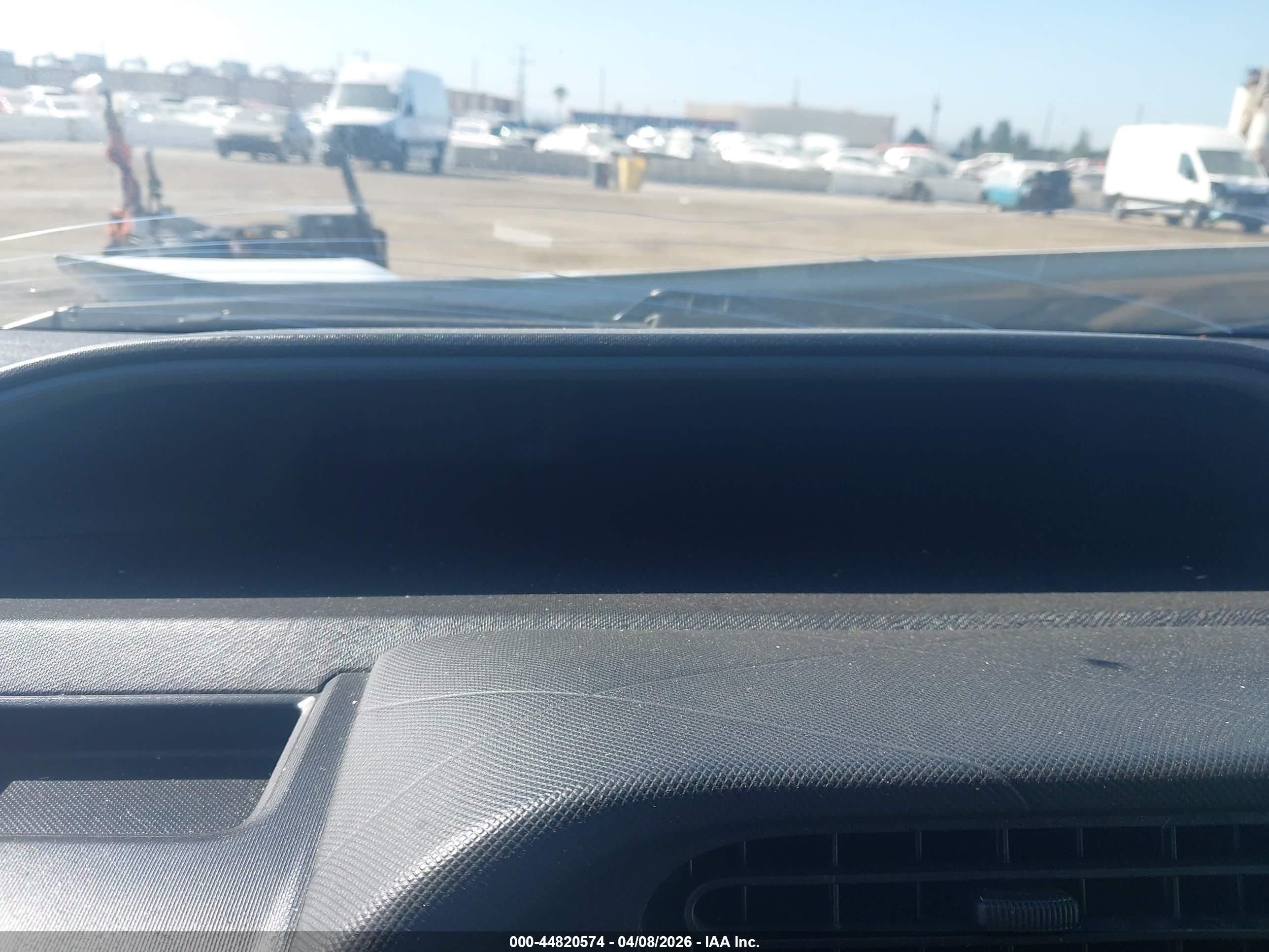 TOYOTA PRIUS image 7