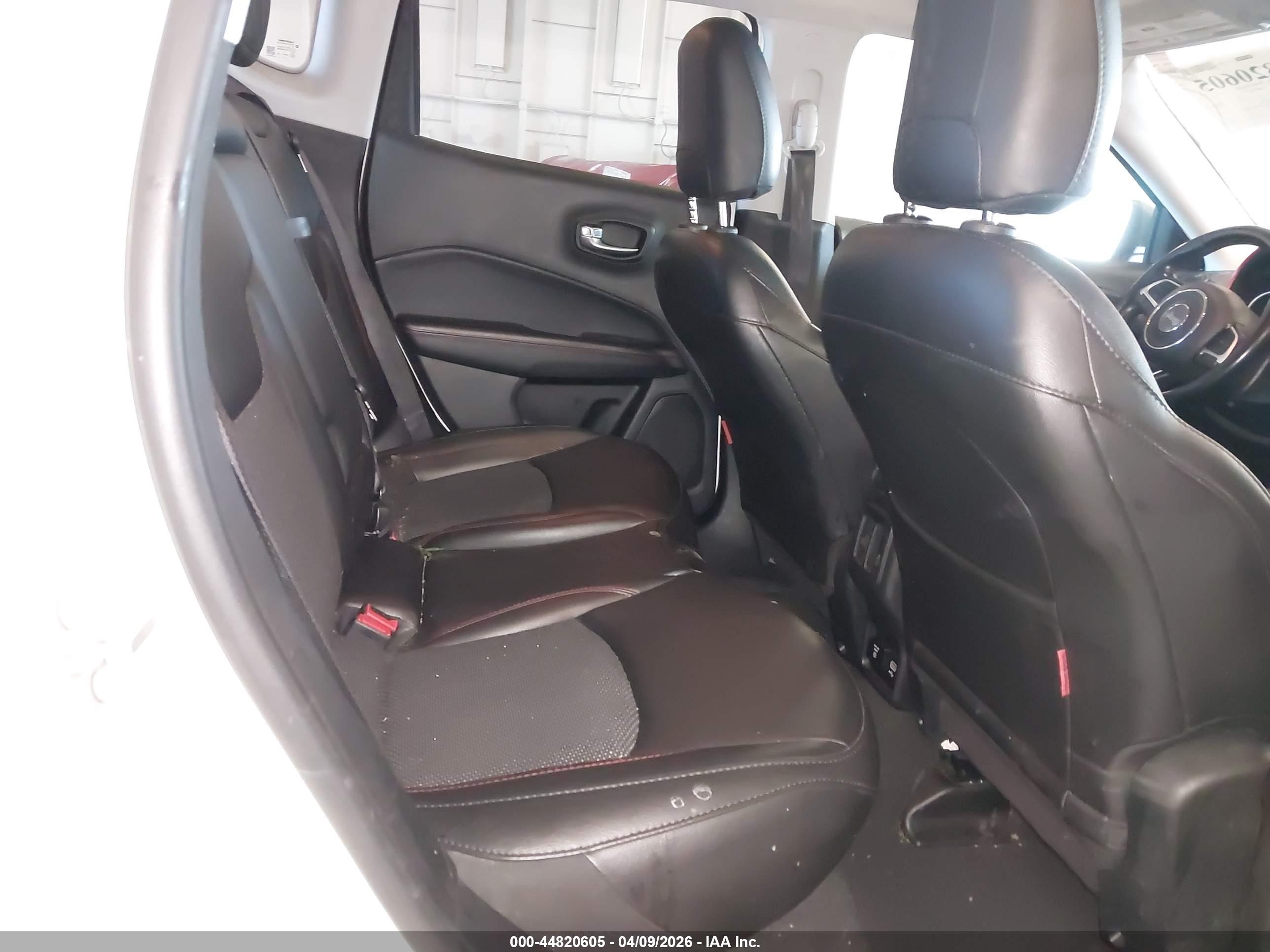 JEEP COMPASS image 8