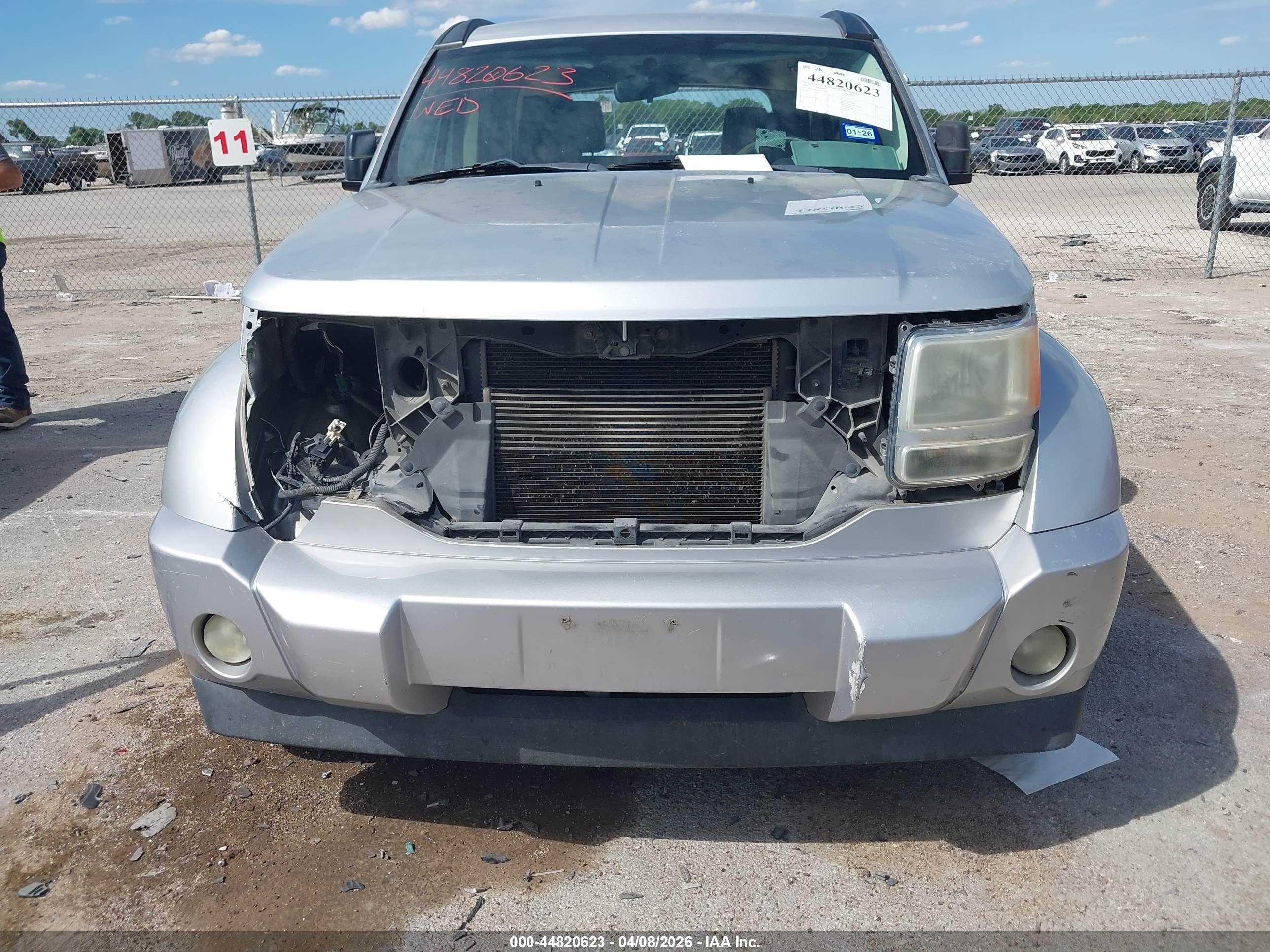 DODGE NITRO image 6