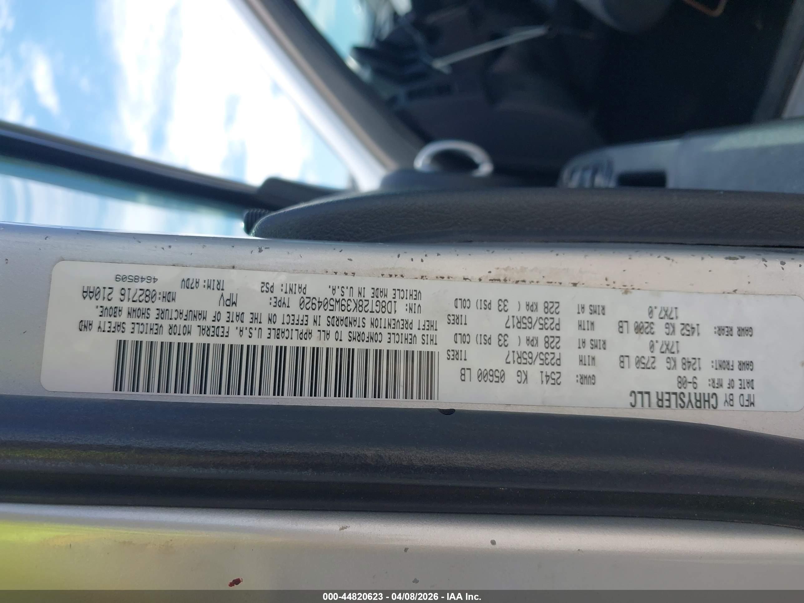 DODGE NITRO image 9