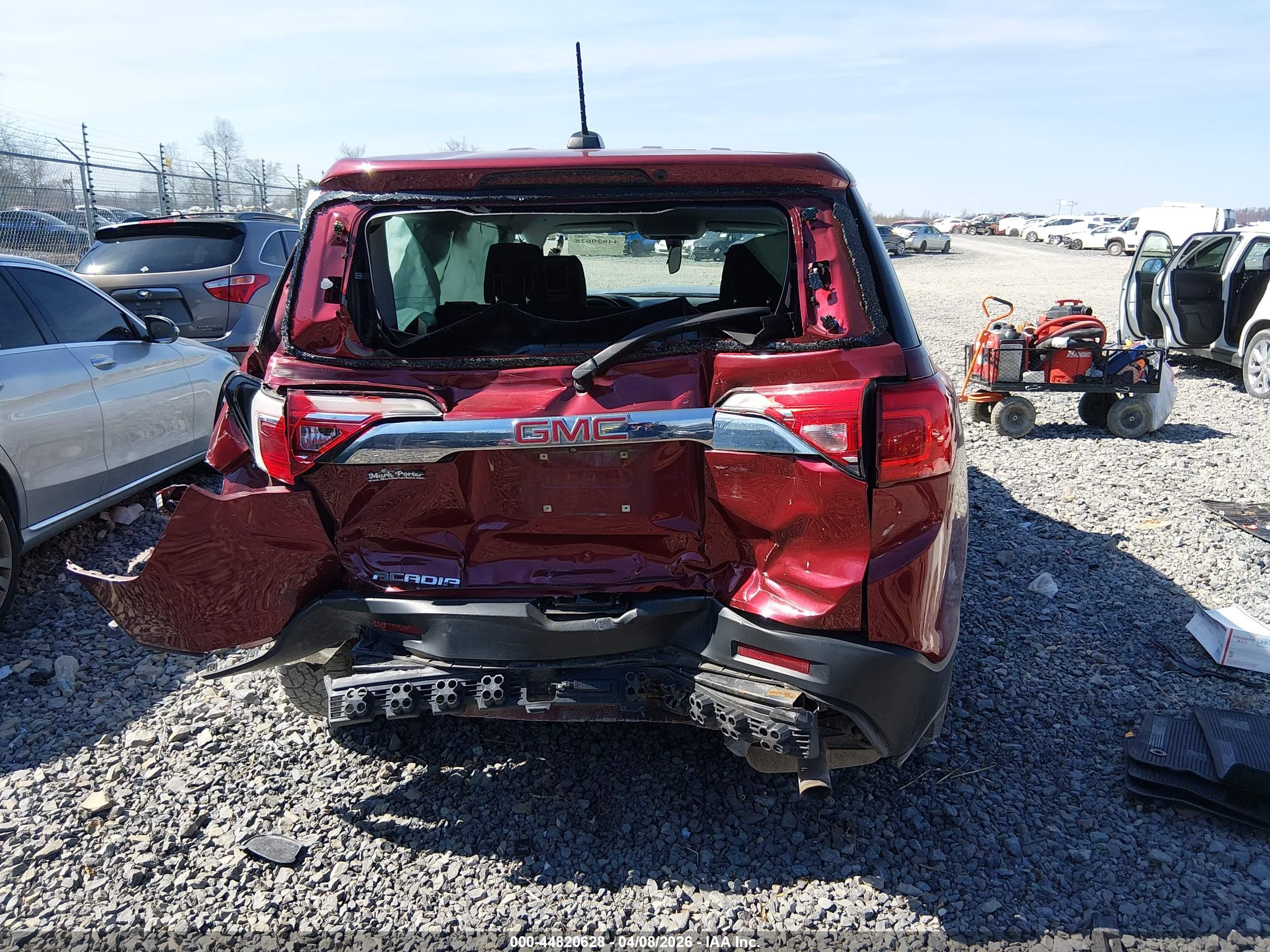 GMC ACADIA image 6