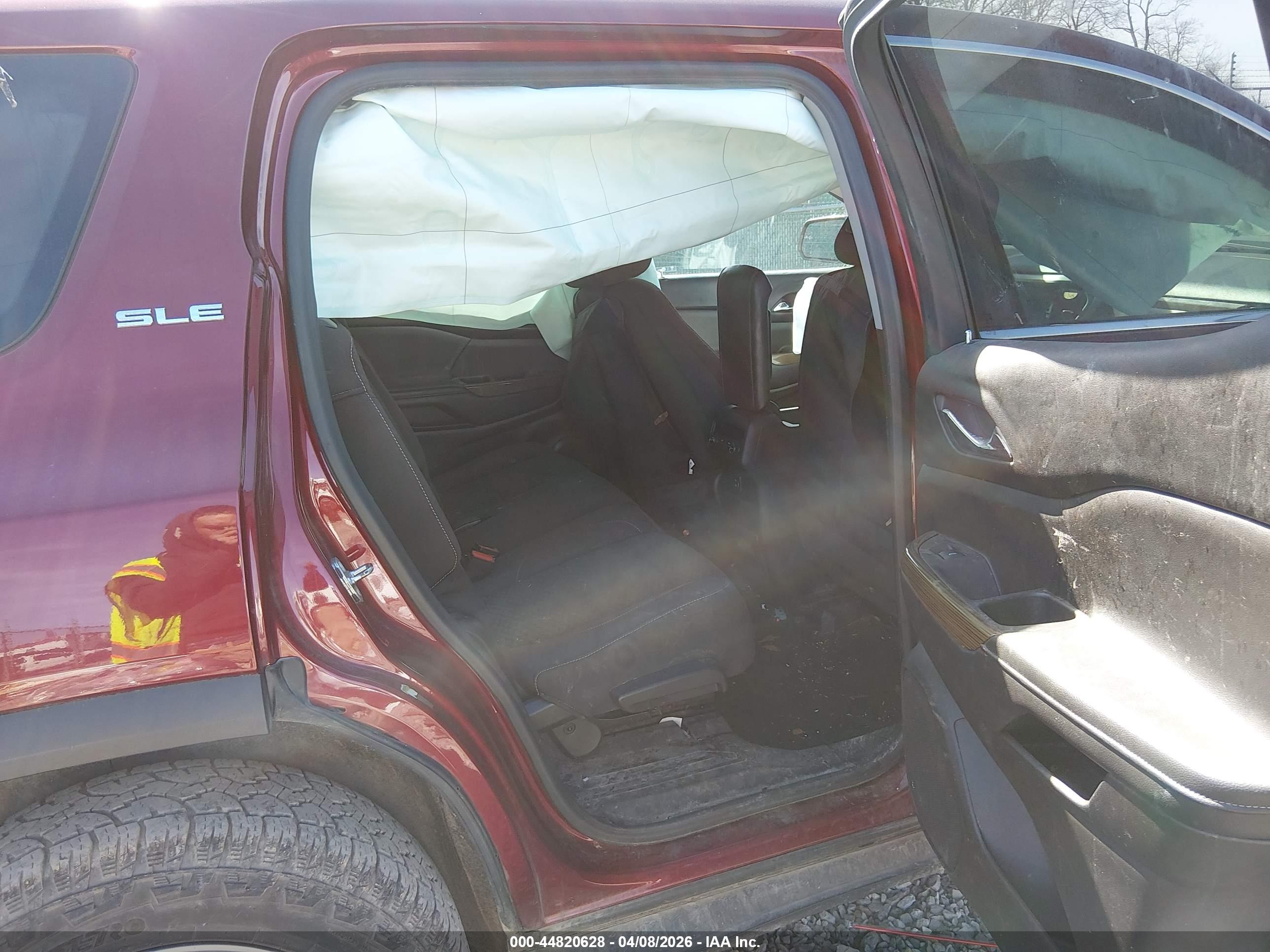 GMC ACADIA image 8