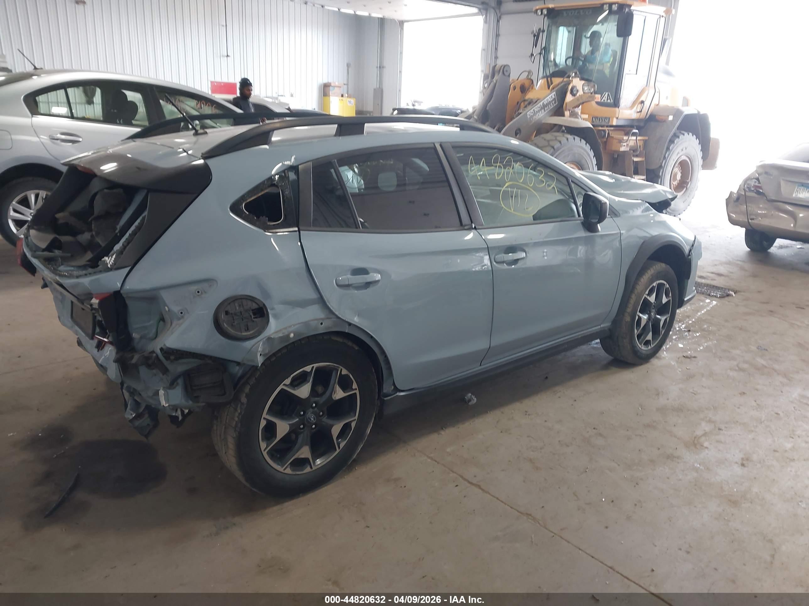 SUBARU CROSSTREK image 4