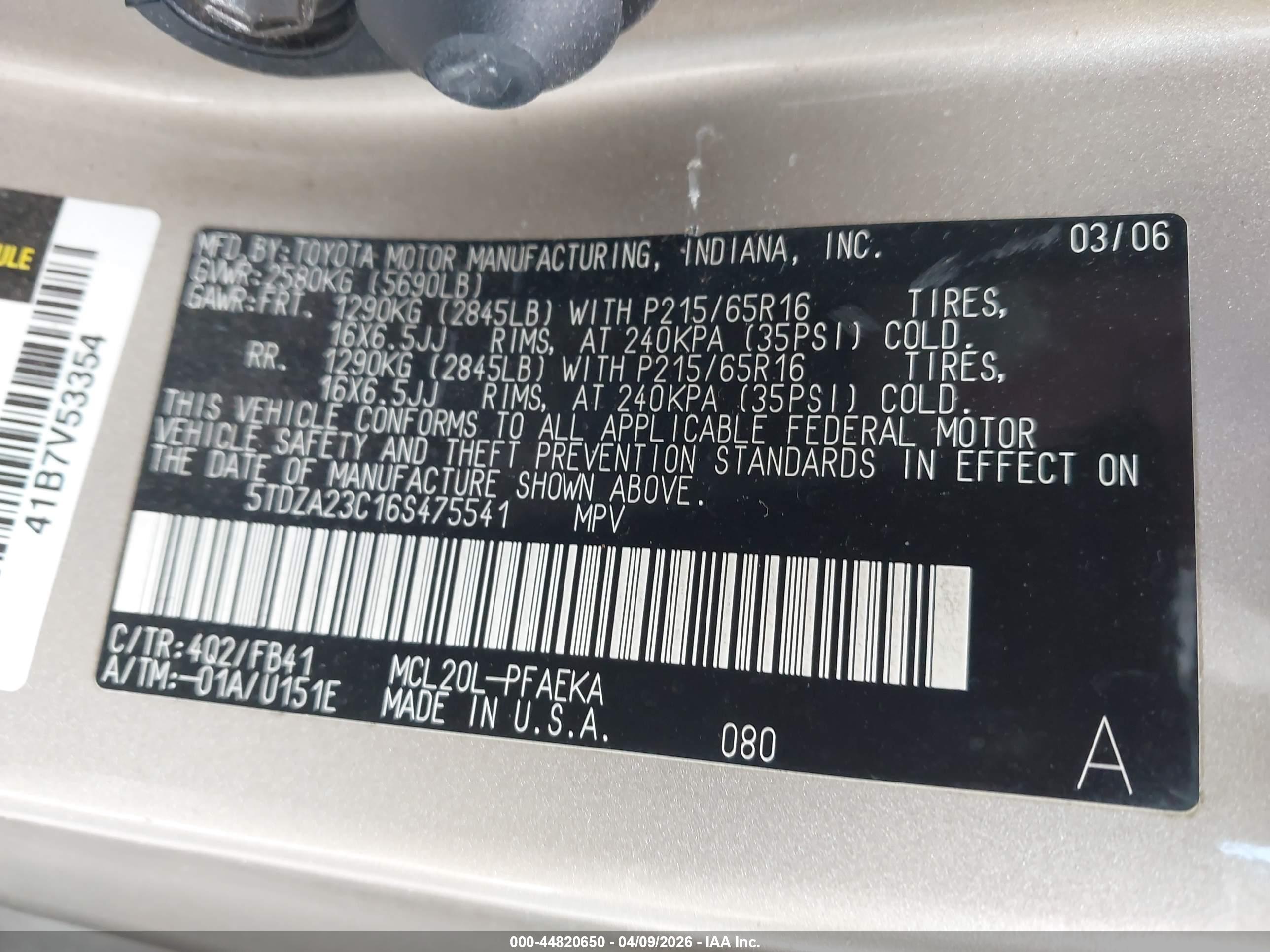 TOYOTA SIENNA image 9