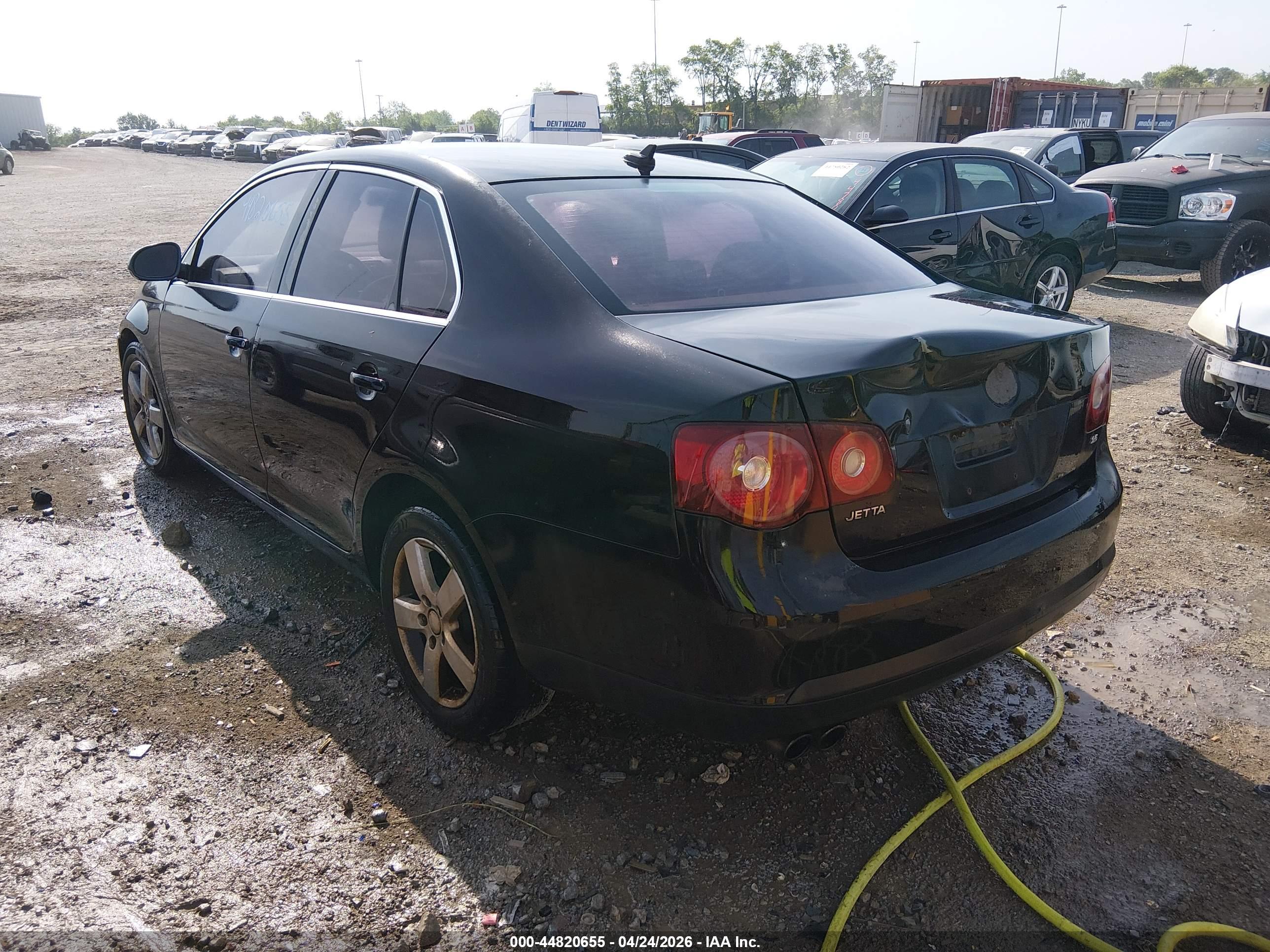 VOLKSWAGEN JETTA image 3