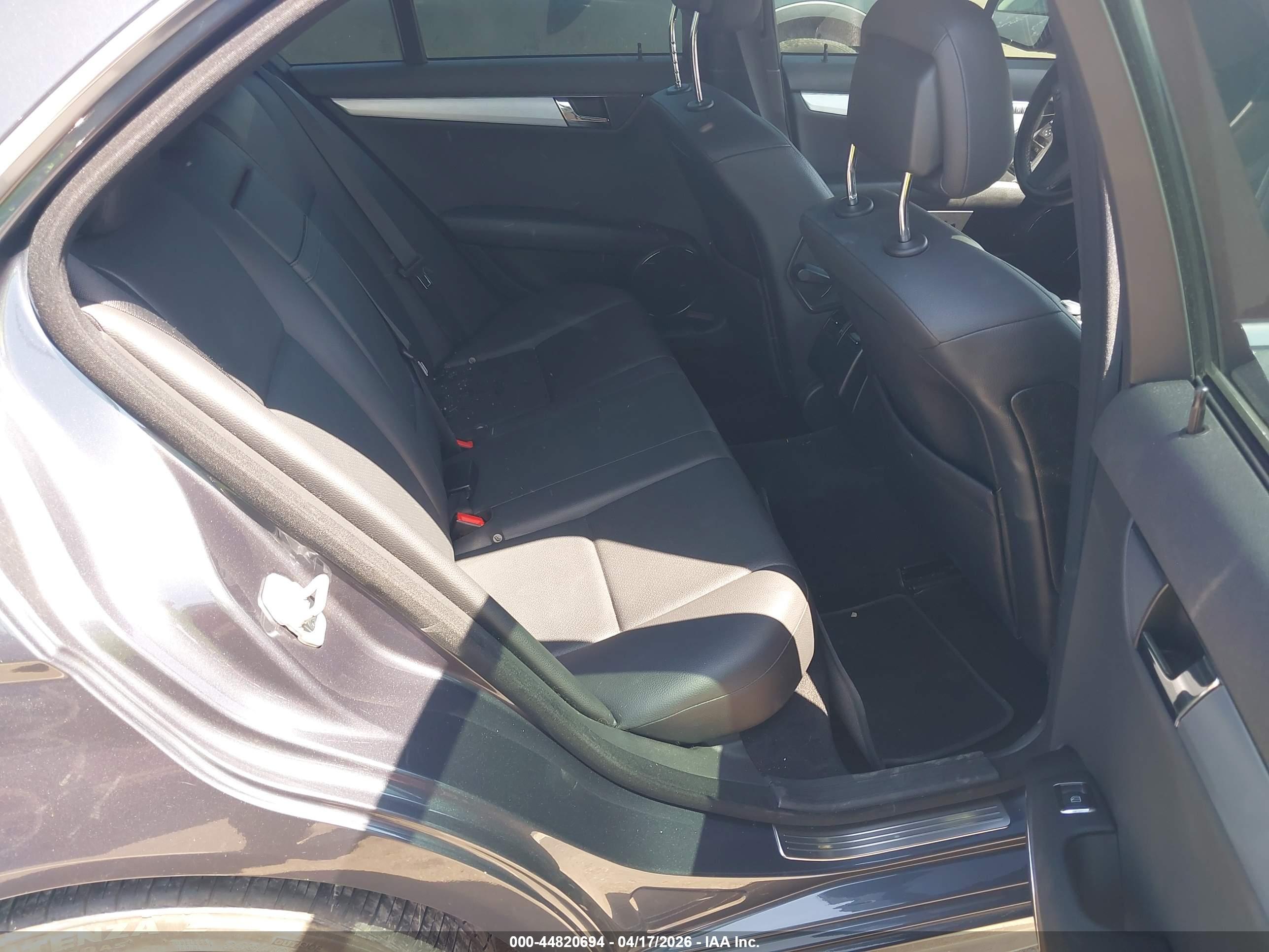 MERCEDES-BENZ C image 8