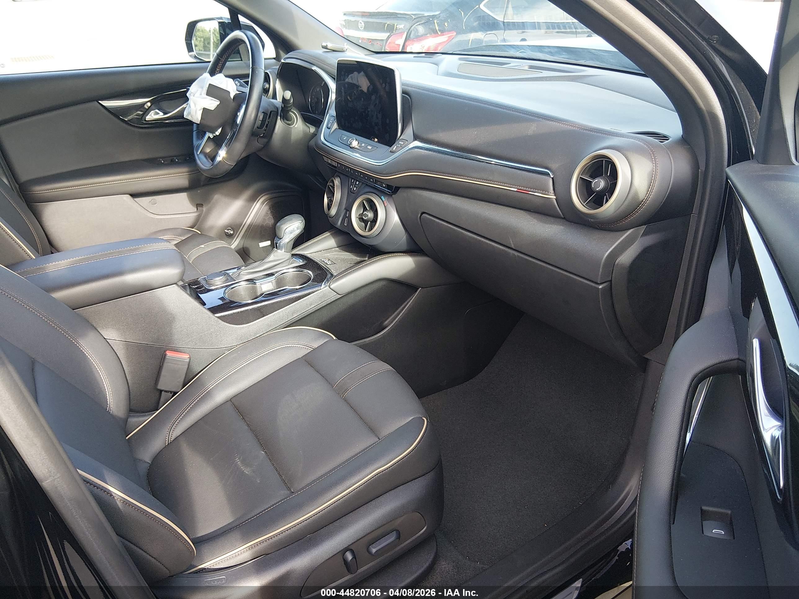 CHEVROLET BLAZER image 5