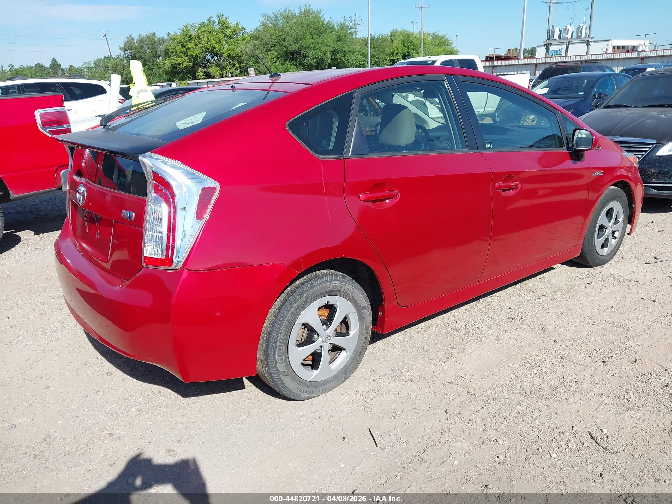 TOYOTA PRIUS image 4