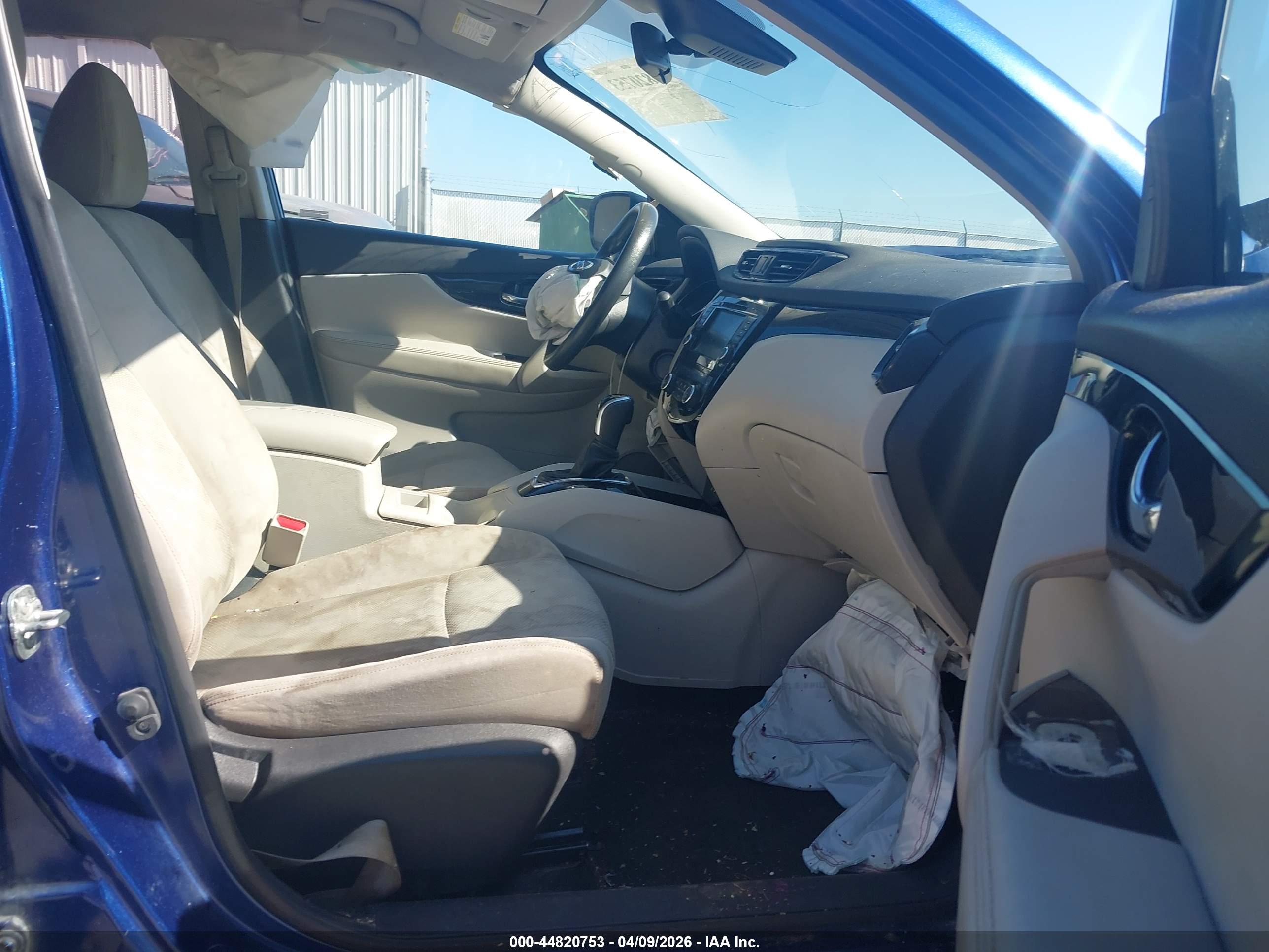 NISSAN ROGUE image 5