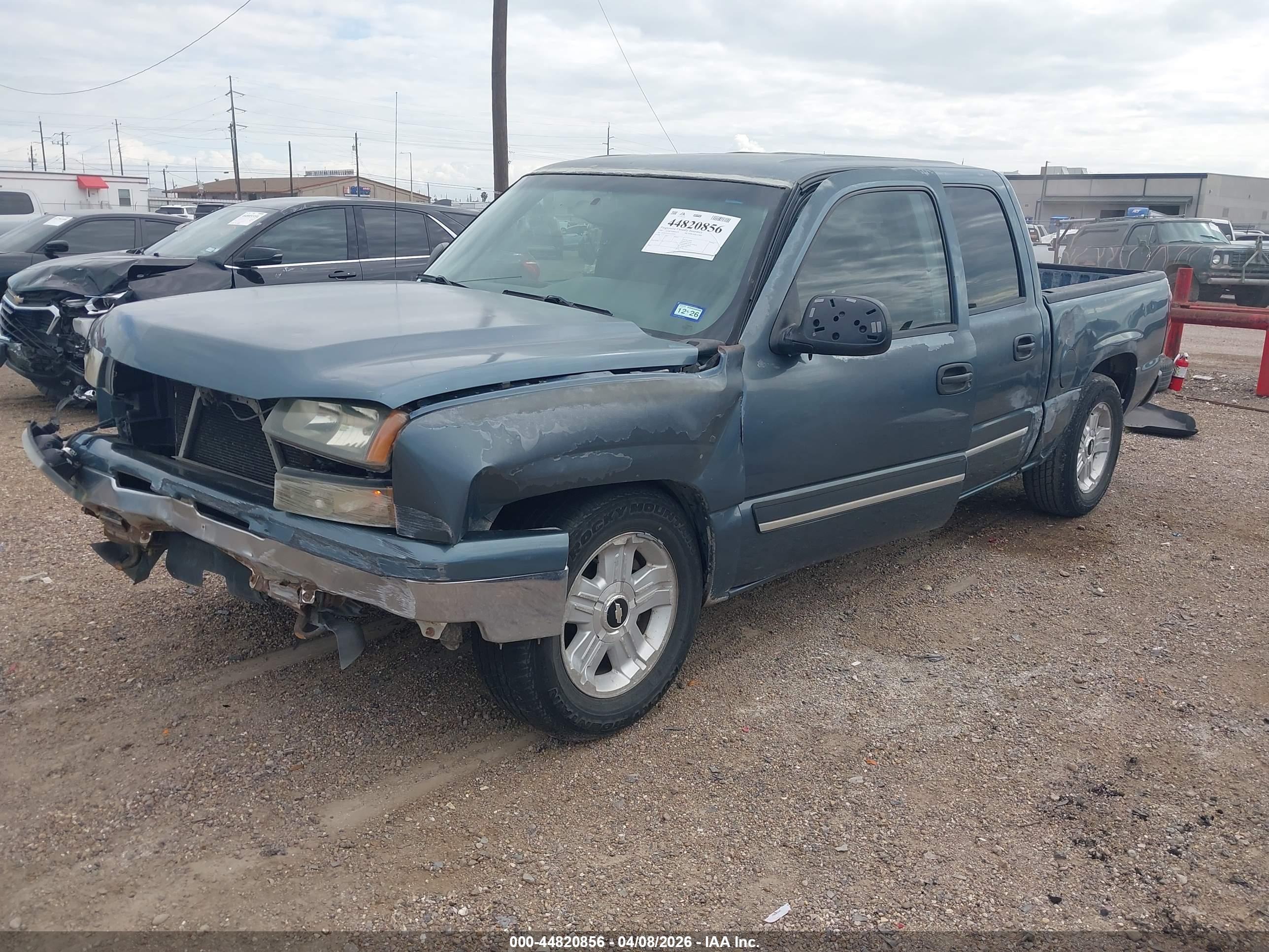 CHEVROLET SILVERADO image 2