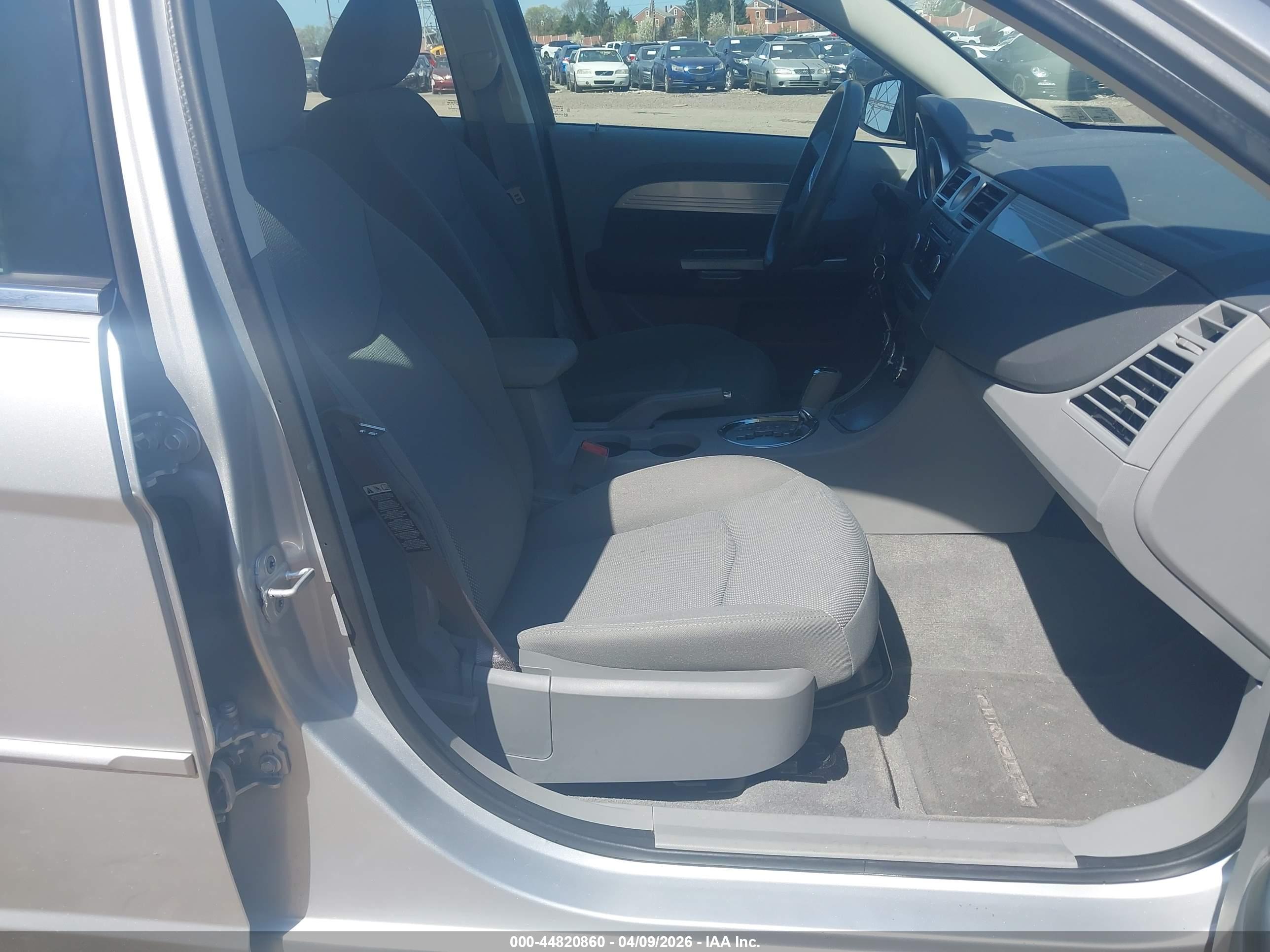 CHRYSLER SEBRING image 5