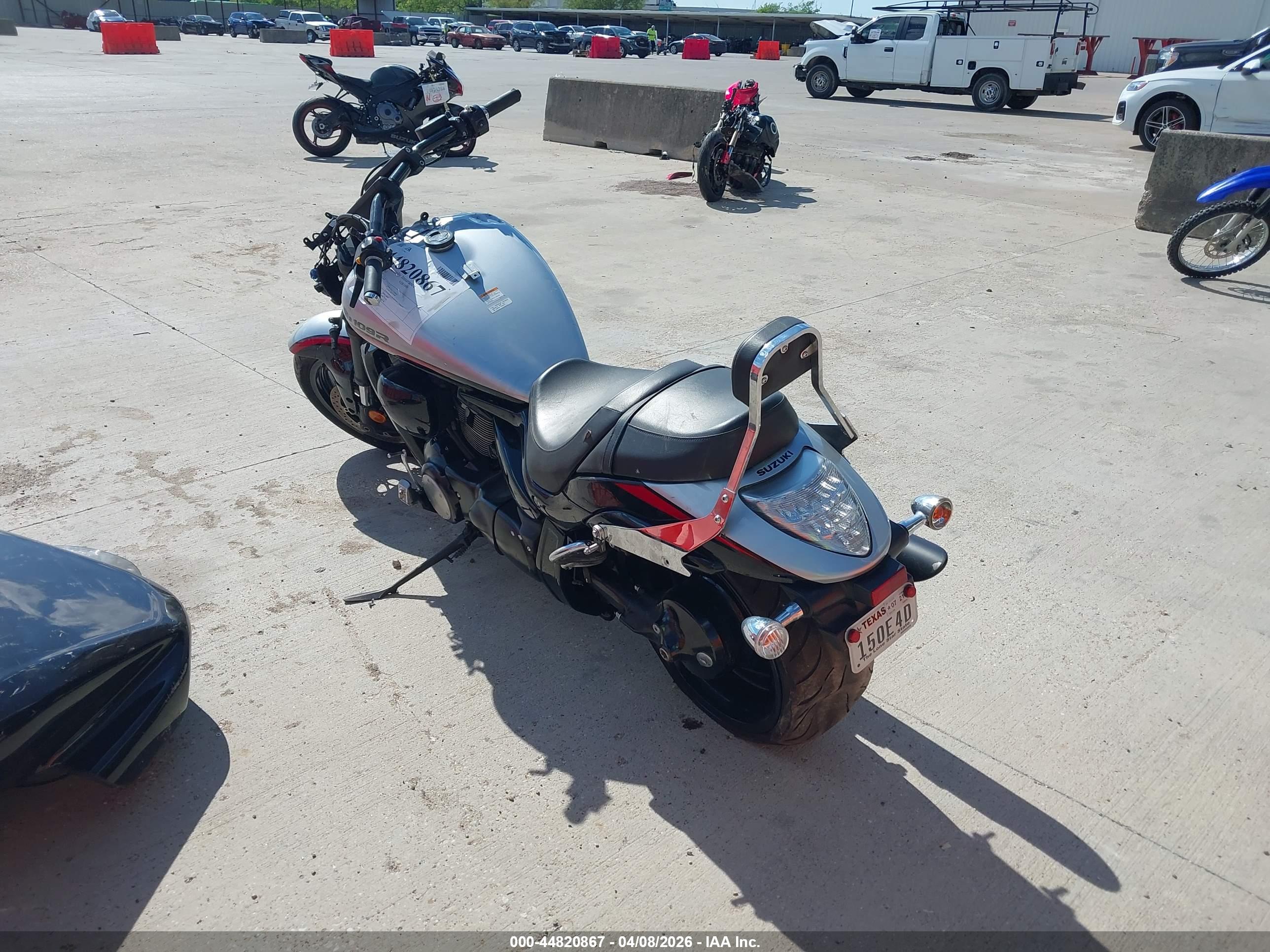 SUZUKI VZR1800 image 3