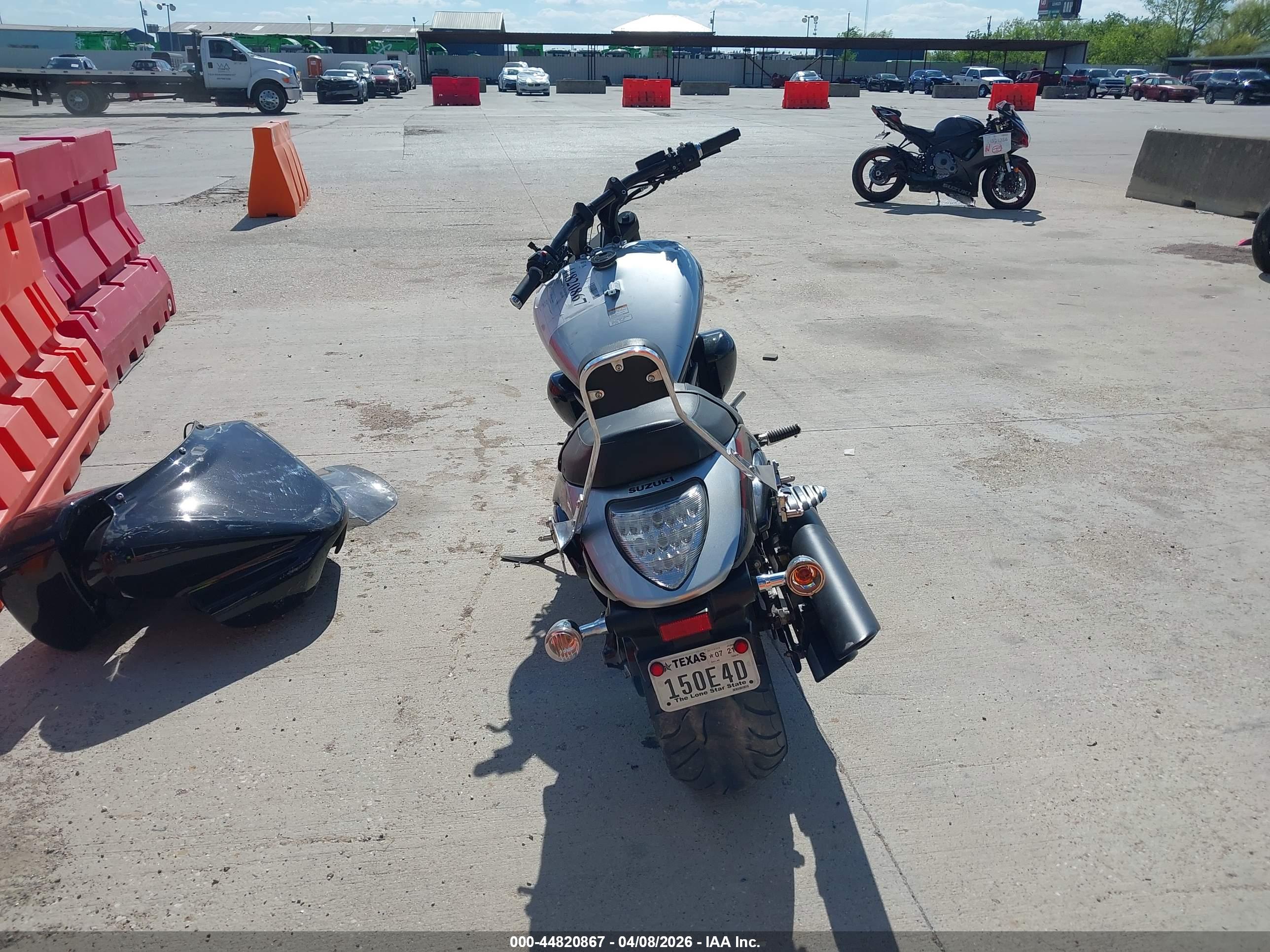 SUZUKI VZR1800 image 6