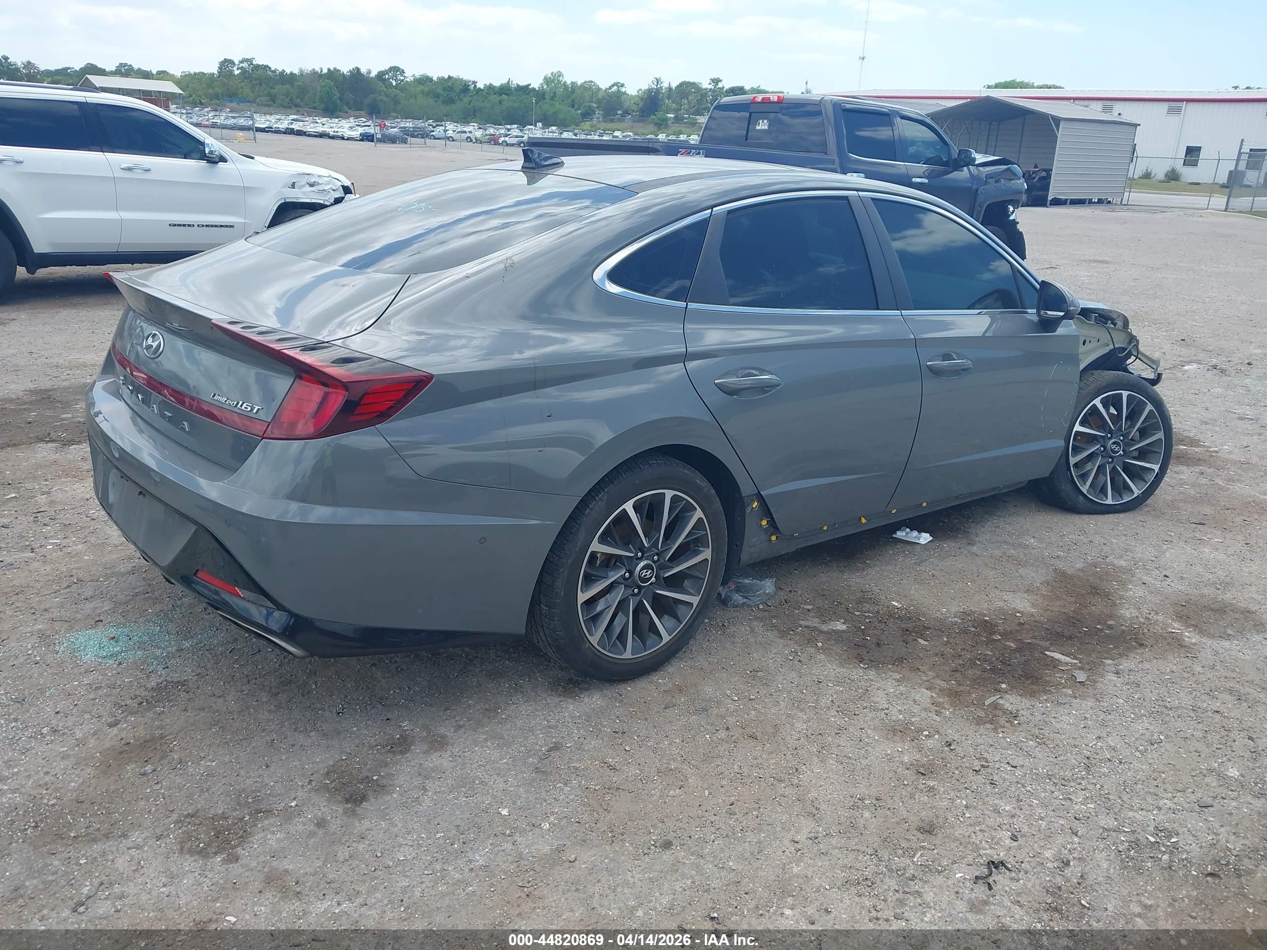 HYUNDAI SONATA image 4