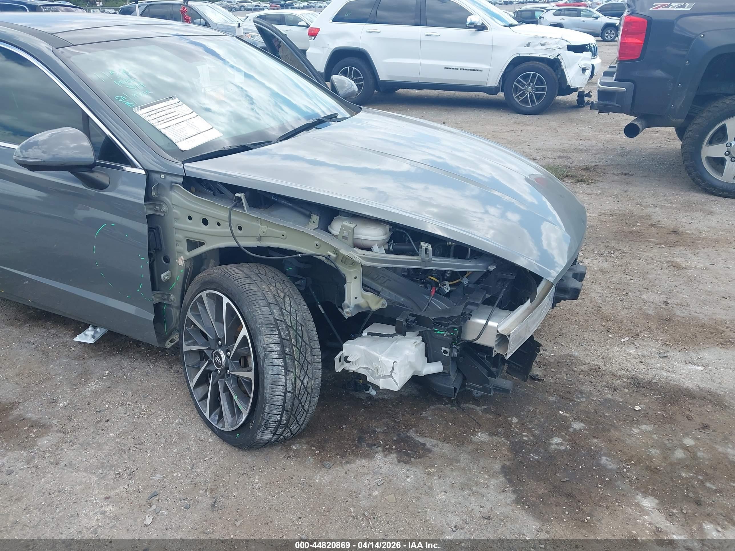 HYUNDAI SONATA image 6