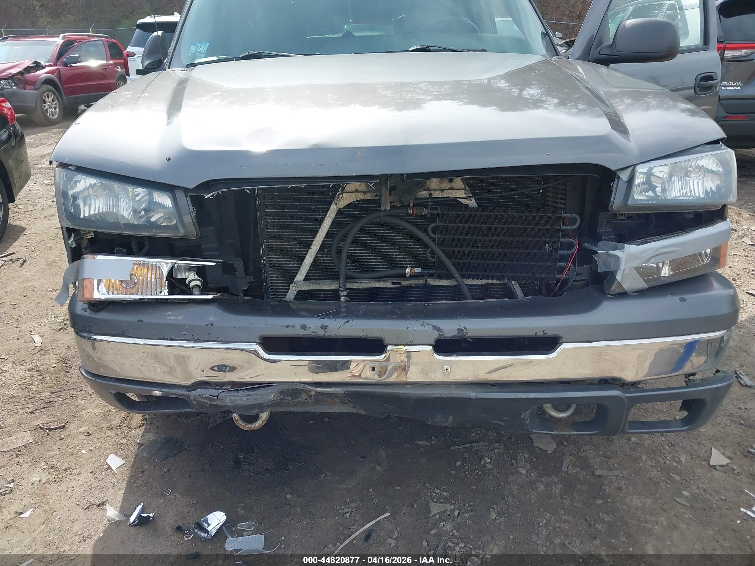 CHEVROLET SILVERADO image 6