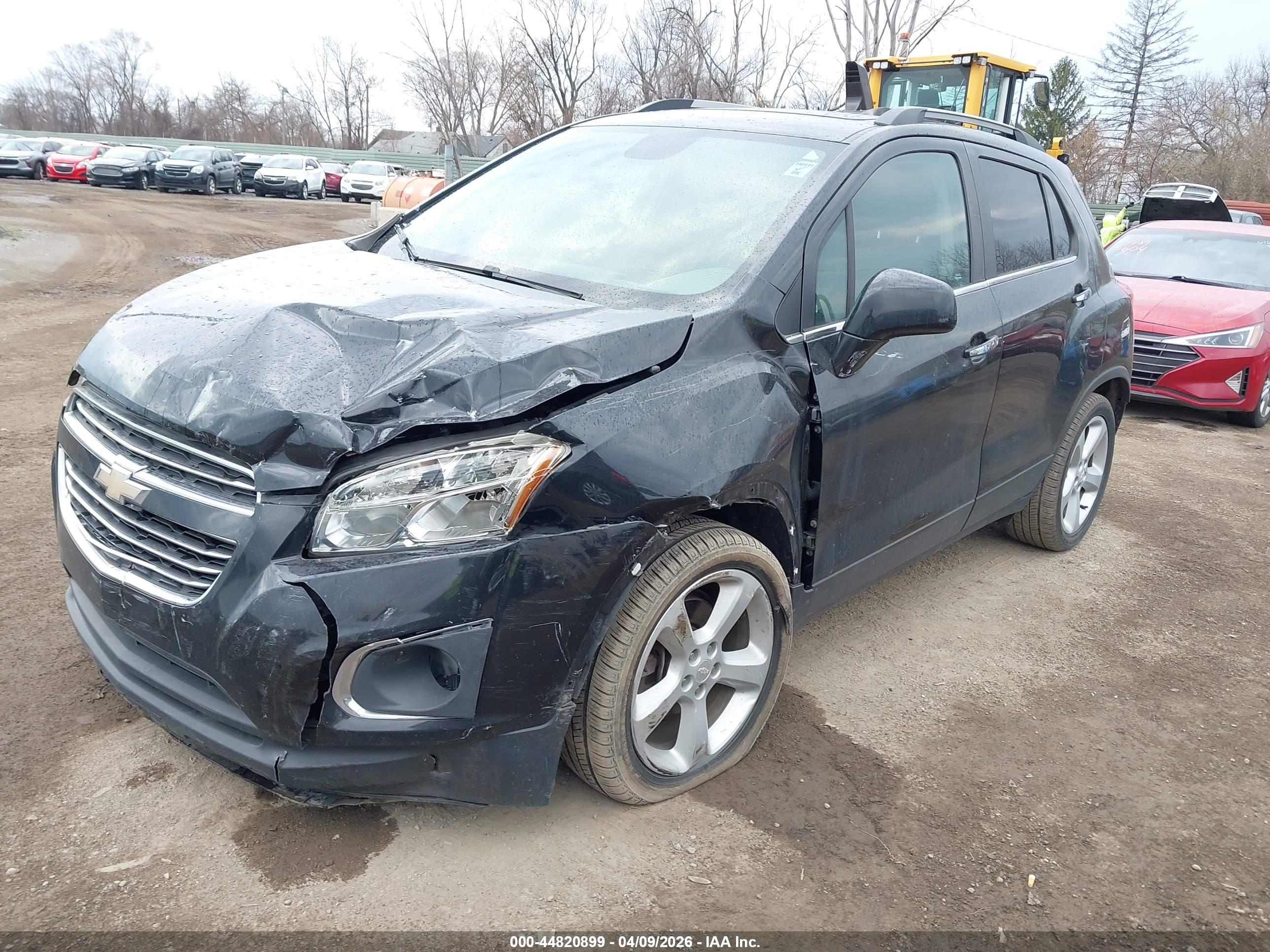 CHEVROLET TRAX image 2
