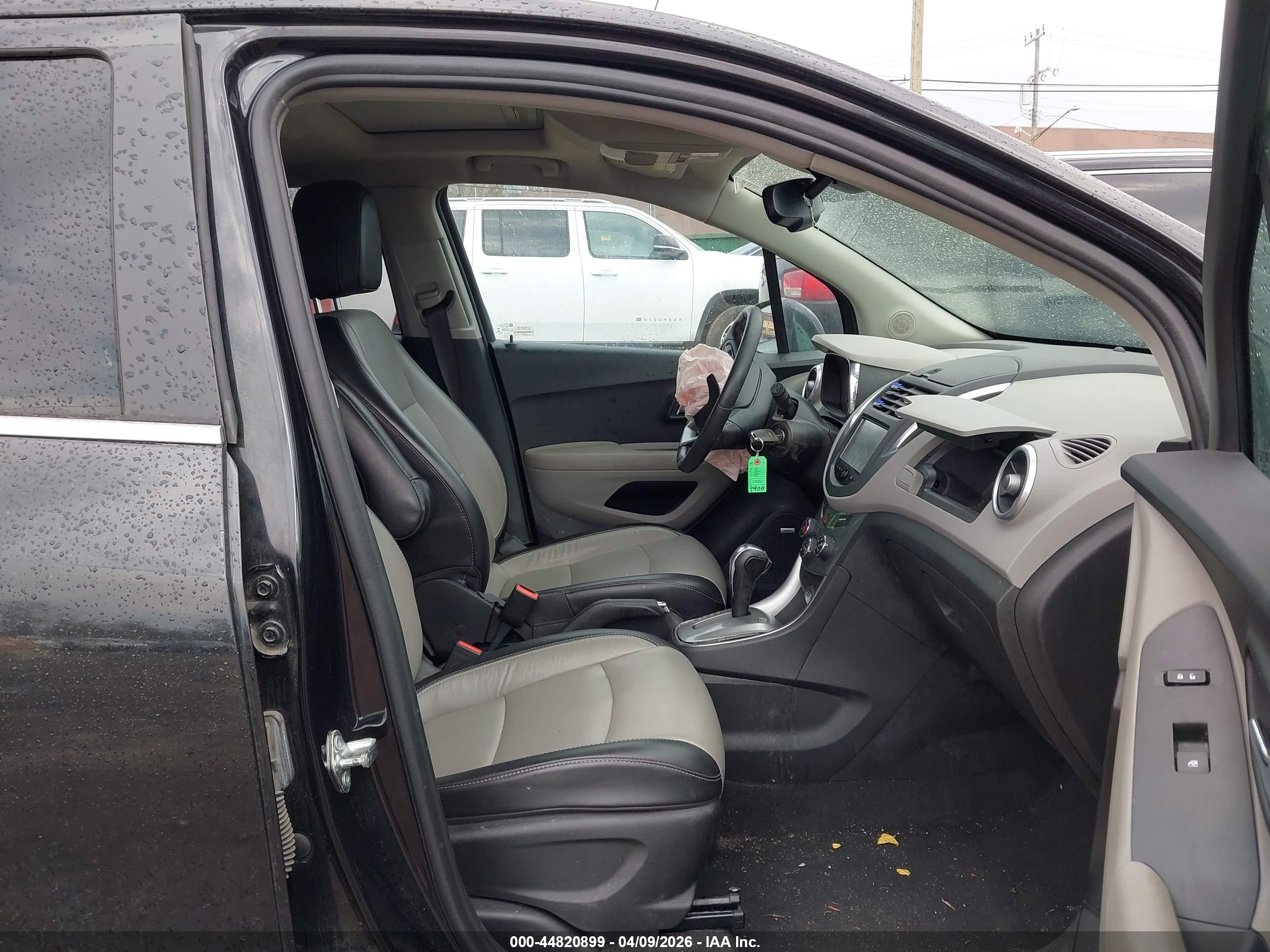 CHEVROLET TRAX image 5