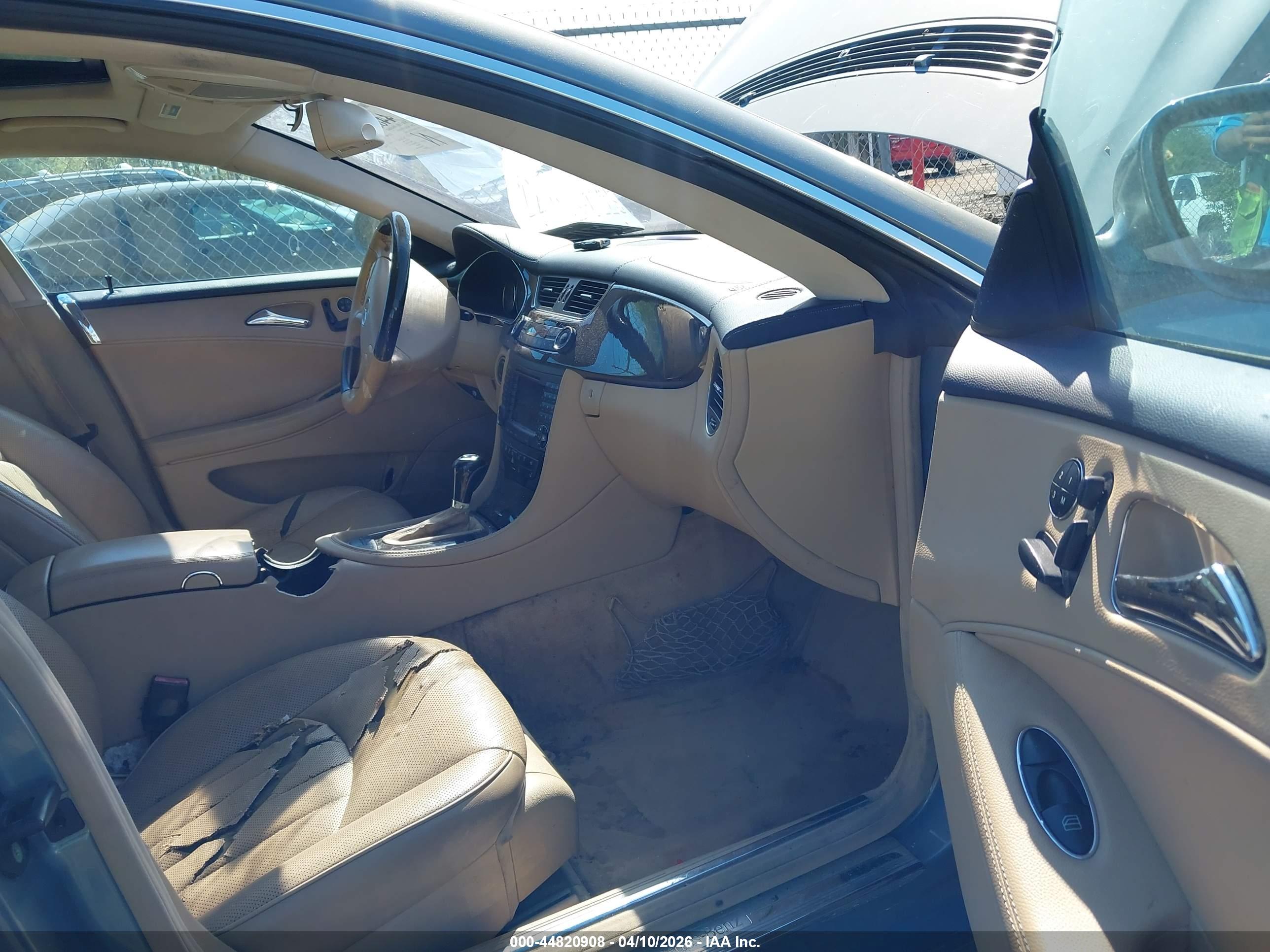MERCEDES-BENZ CLS image 5