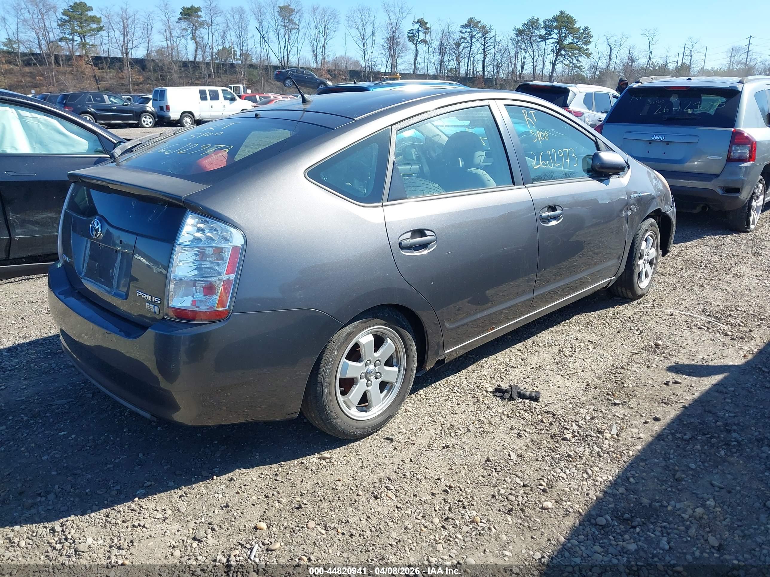 TOYOTA PRIUS image 4