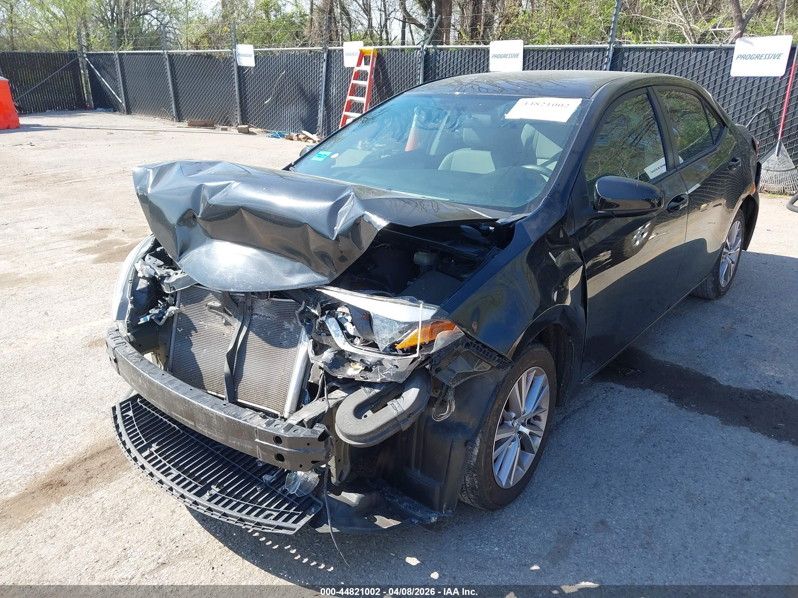 TOYOTA COROLLA image 2