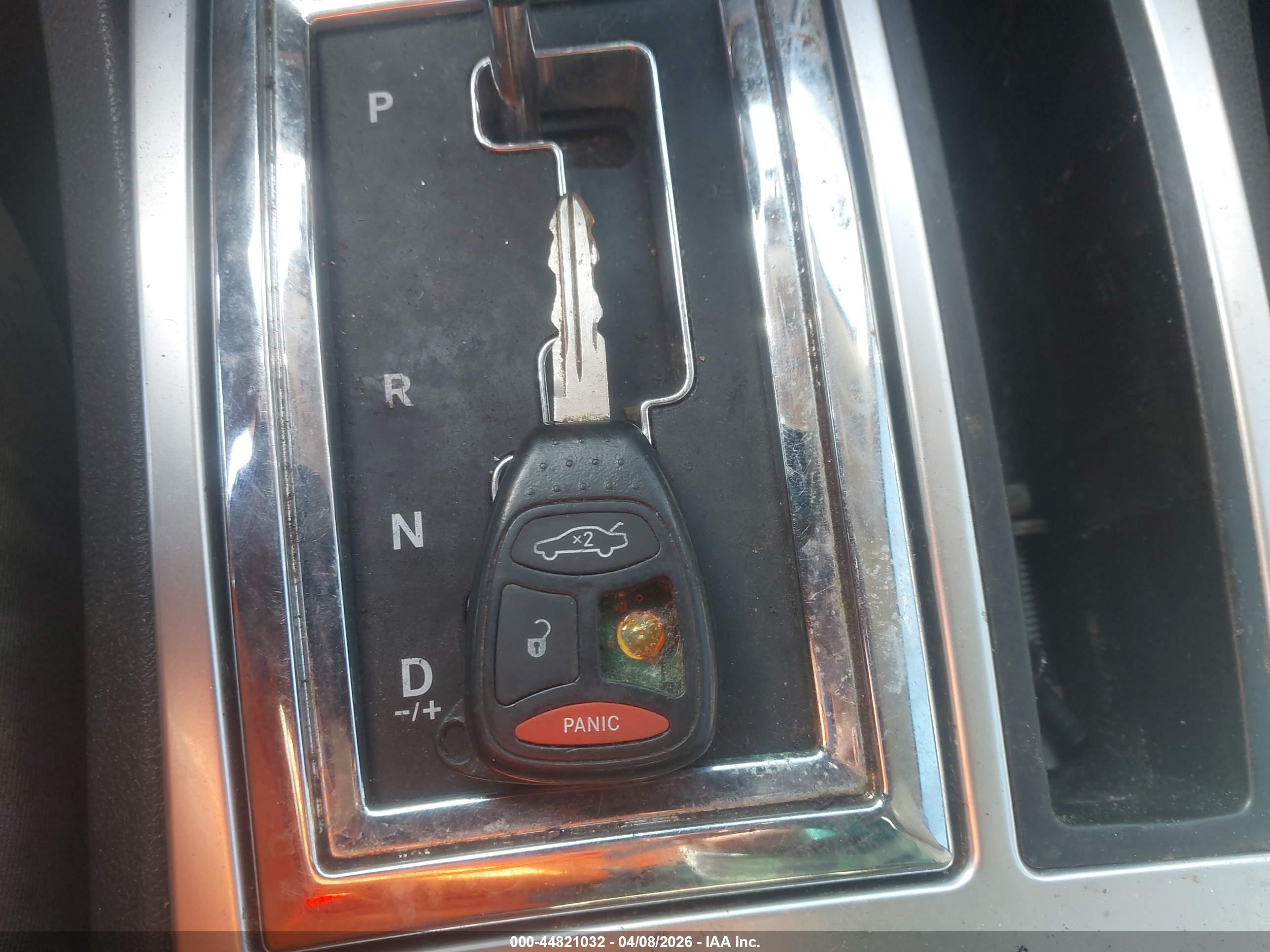 CHRYSLER 300C image 11