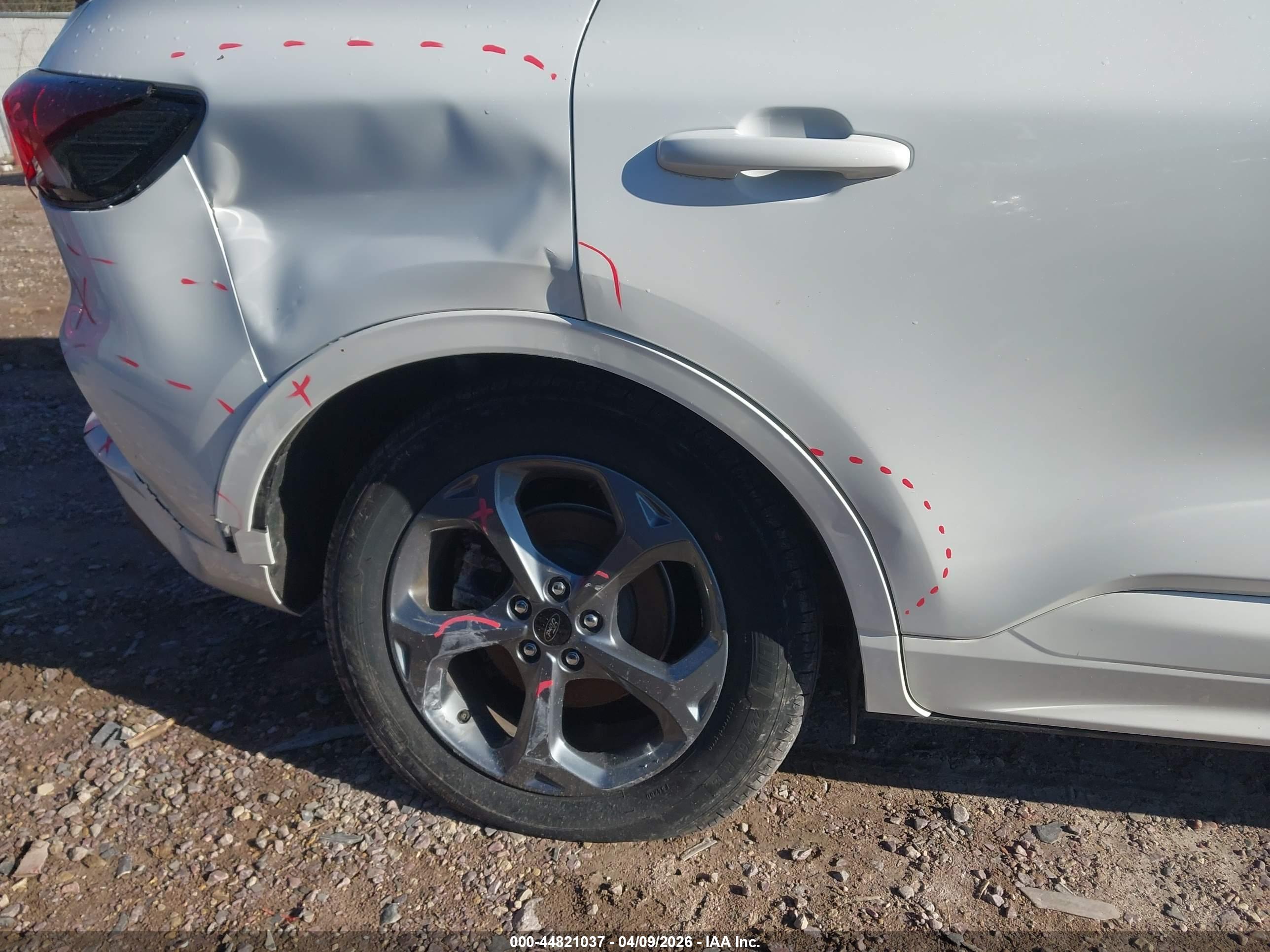 FORD ESCAPE image 6