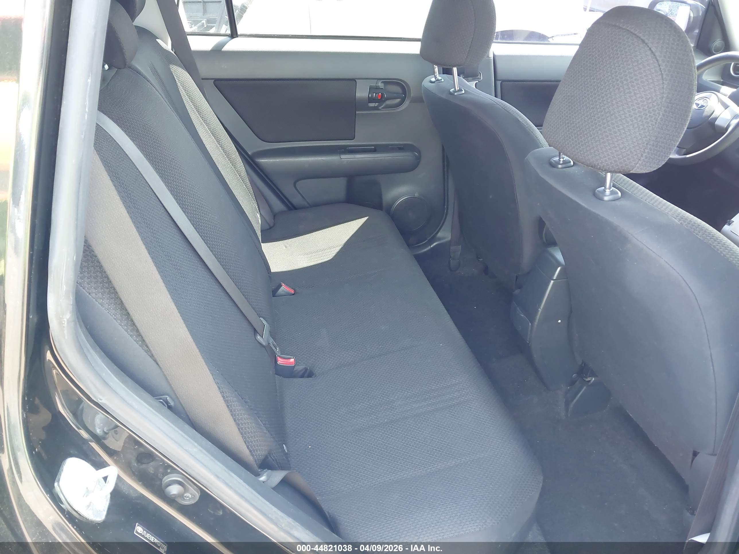 SCION XB image 8