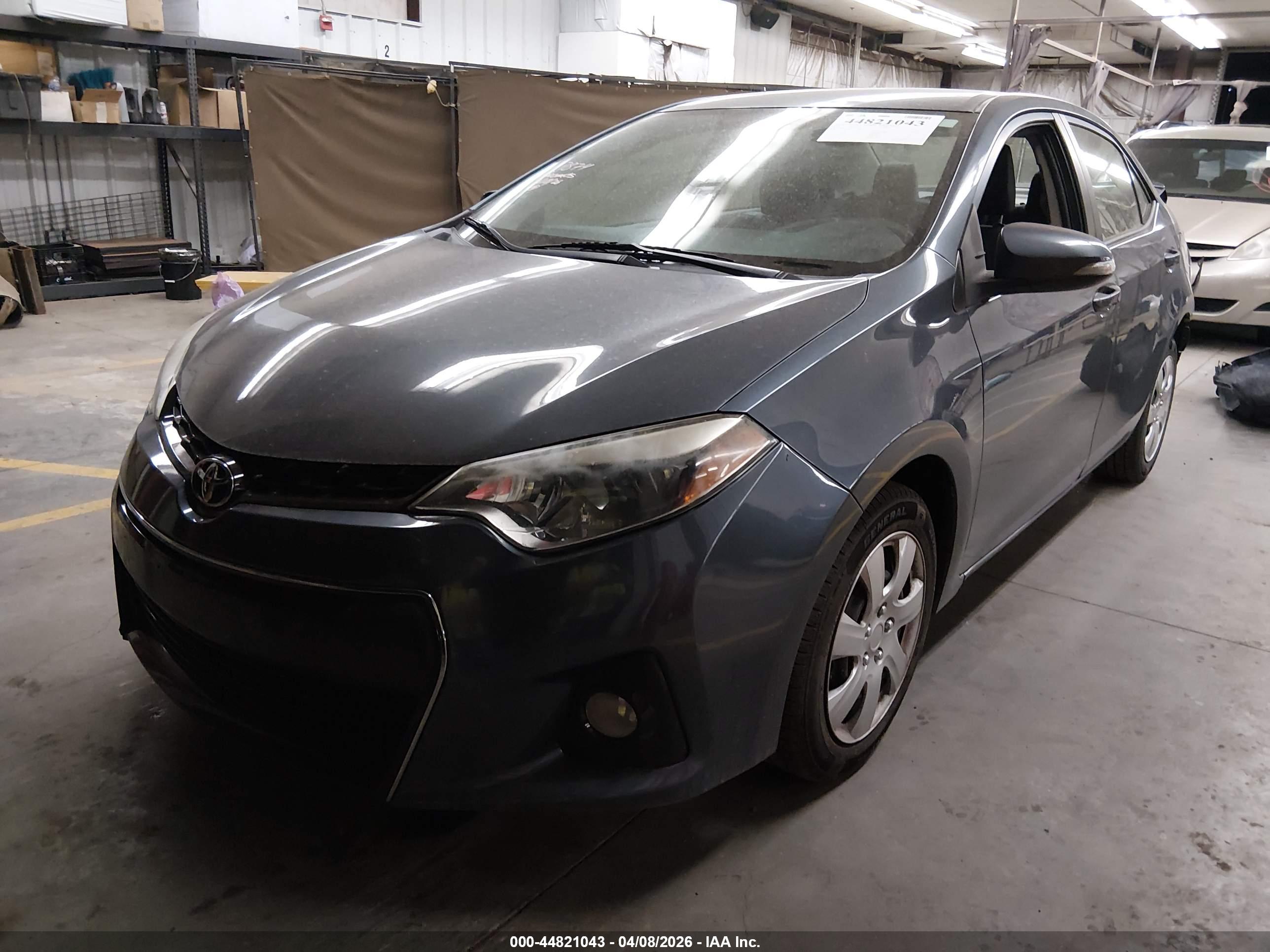 TOYOTA COROLLA image 2