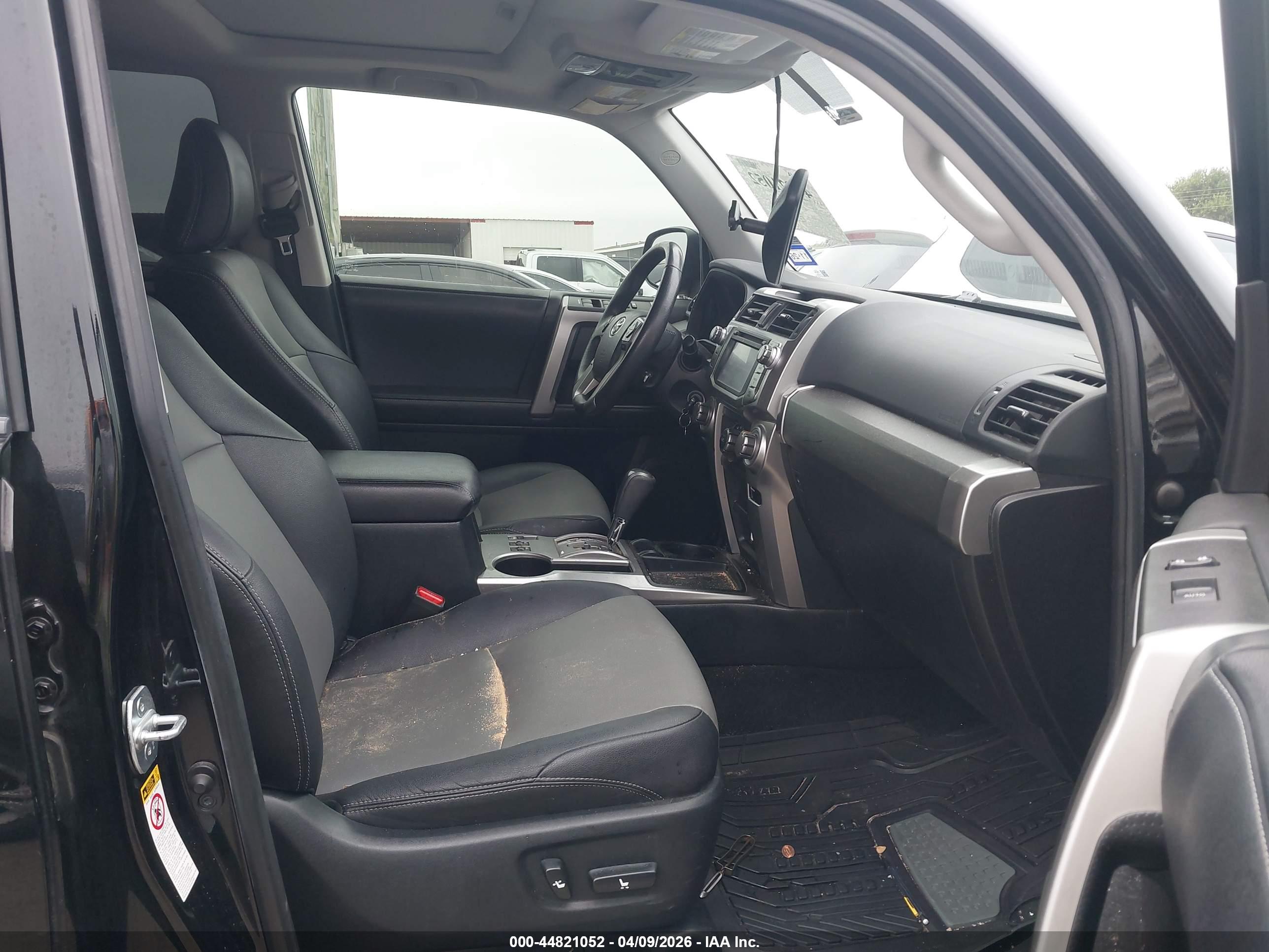 TOYOTA 4RUNNER image 5