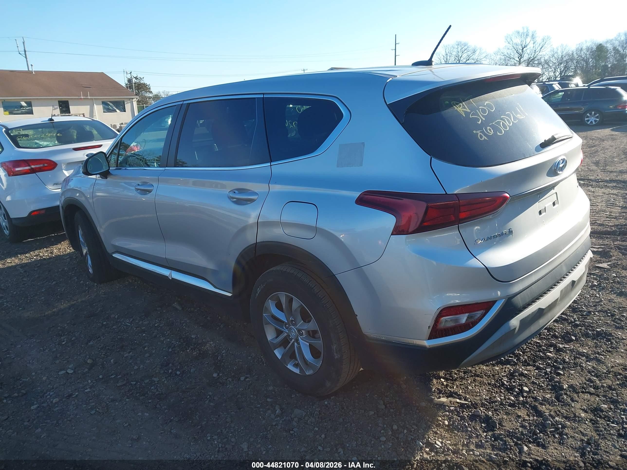 HYUNDAI SANTA image 3