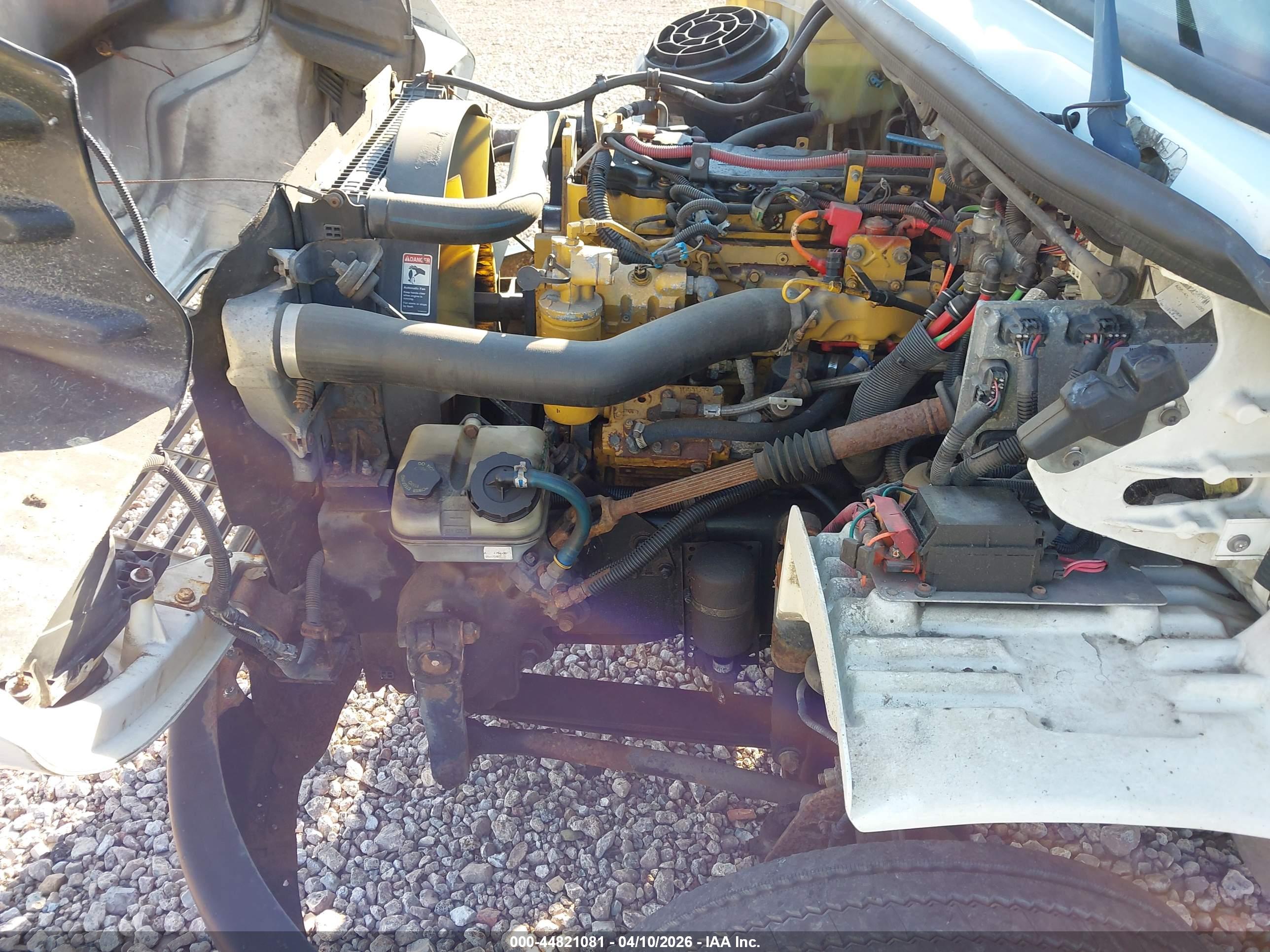 FREIGHTLINER M2 image 10