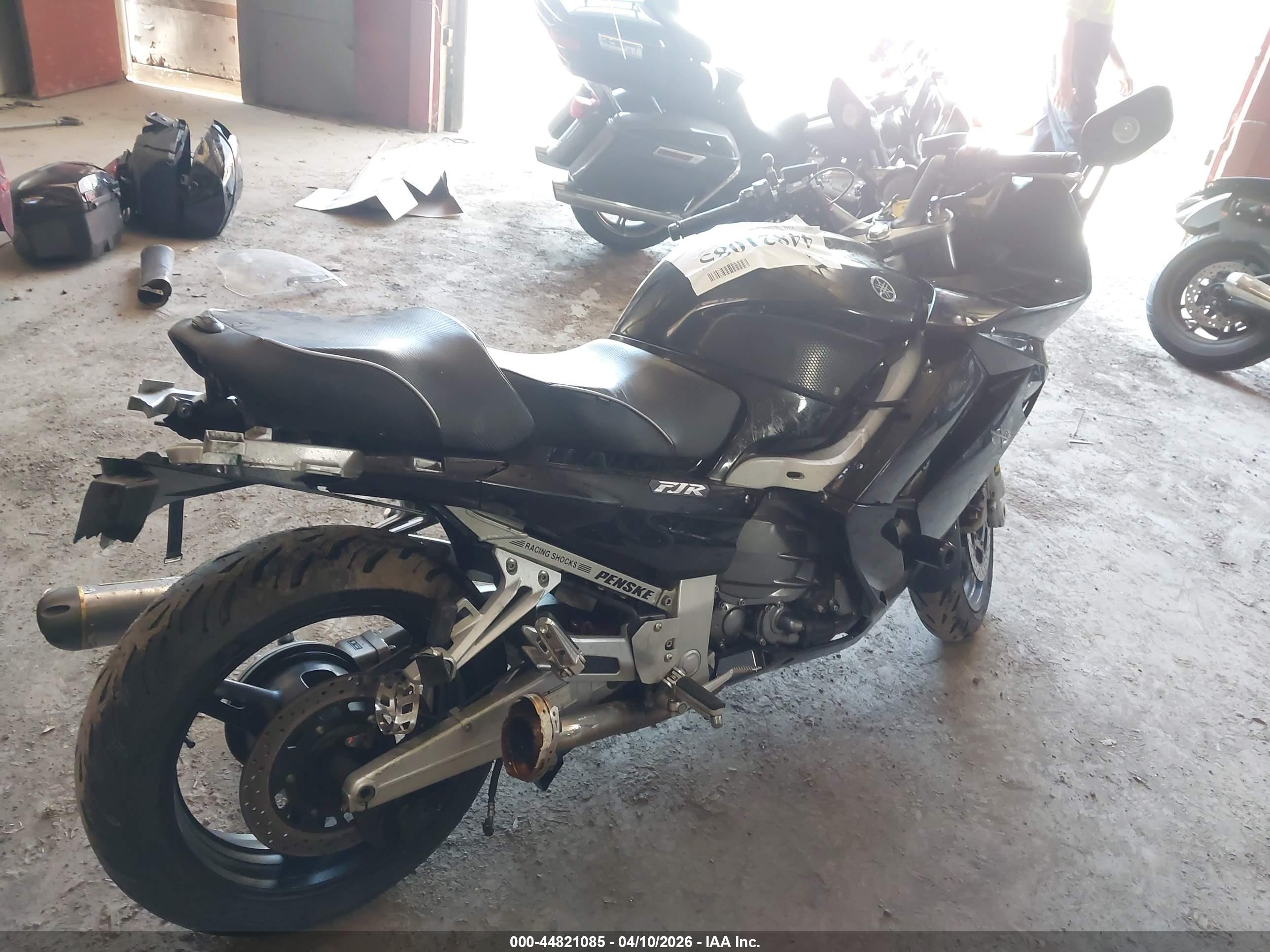 YAMAHA FJR1300 image 4