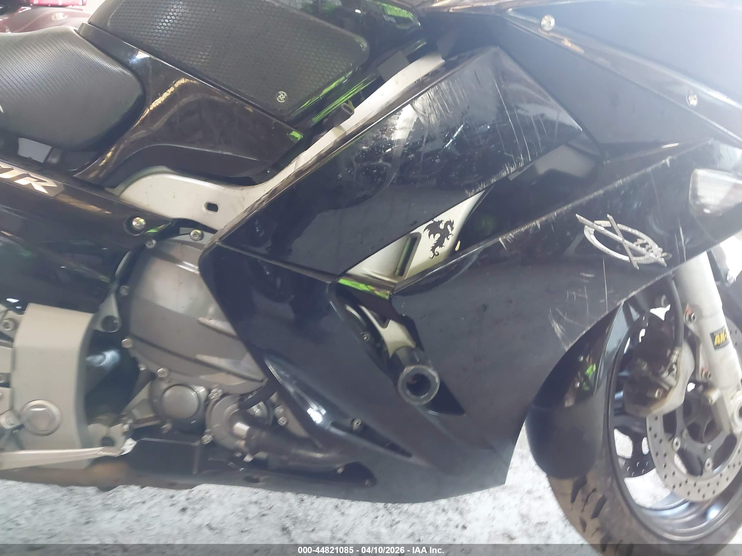 YAMAHA FJR1300 image 8
