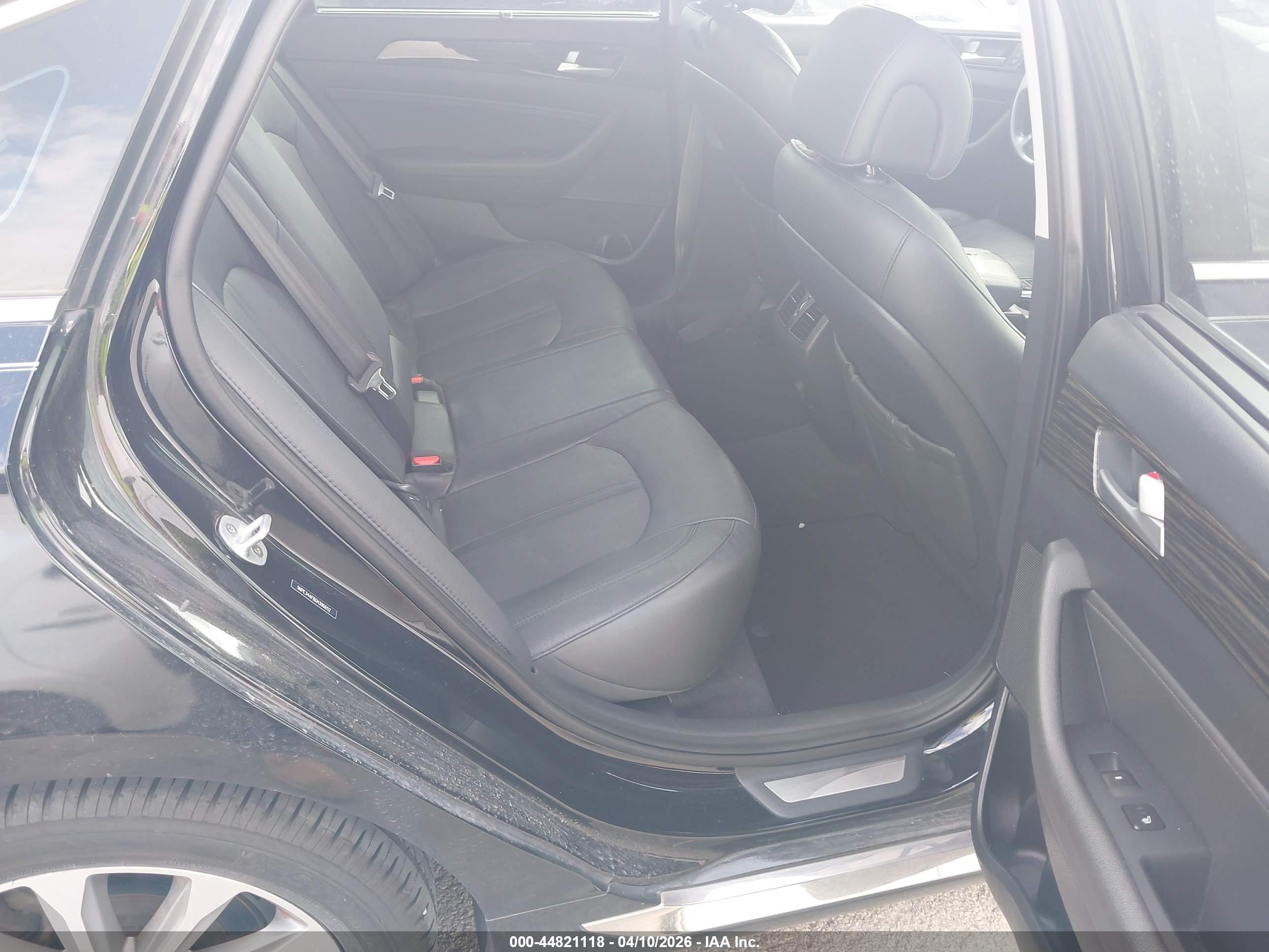 HYUNDAI SONATA image 8