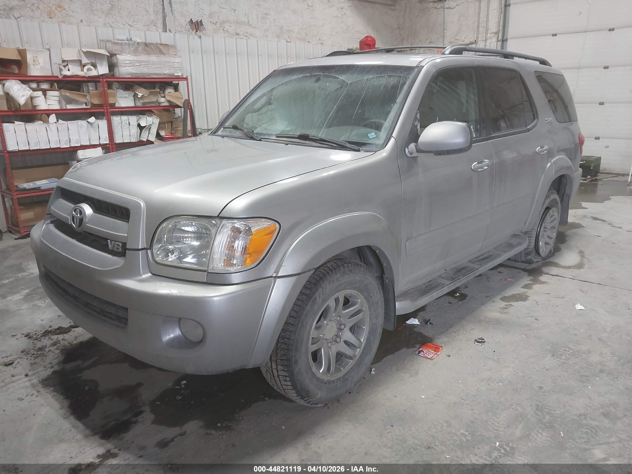 TOYOTA SEQUOIA image 2
