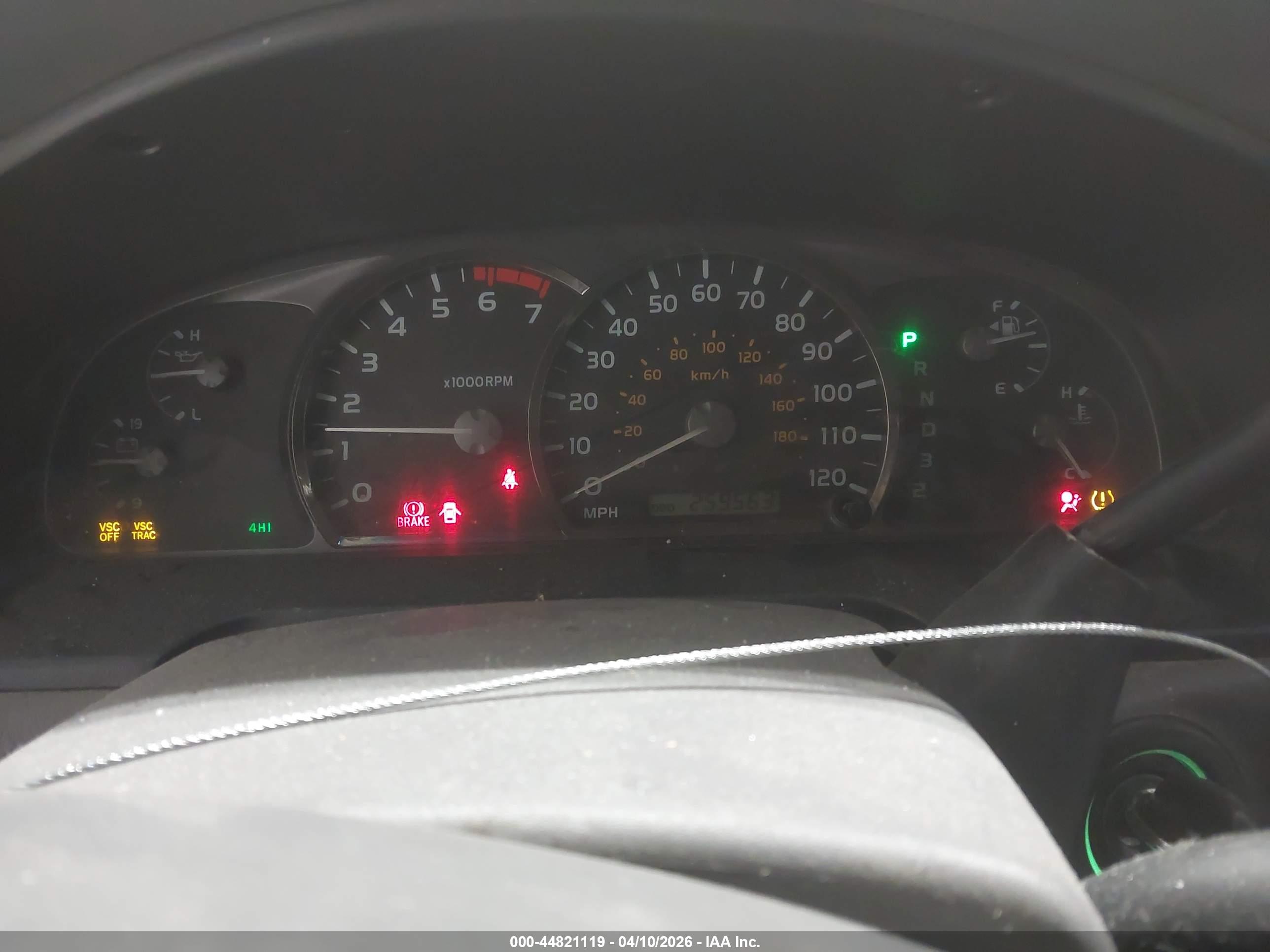 TOYOTA SEQUOIA image 7