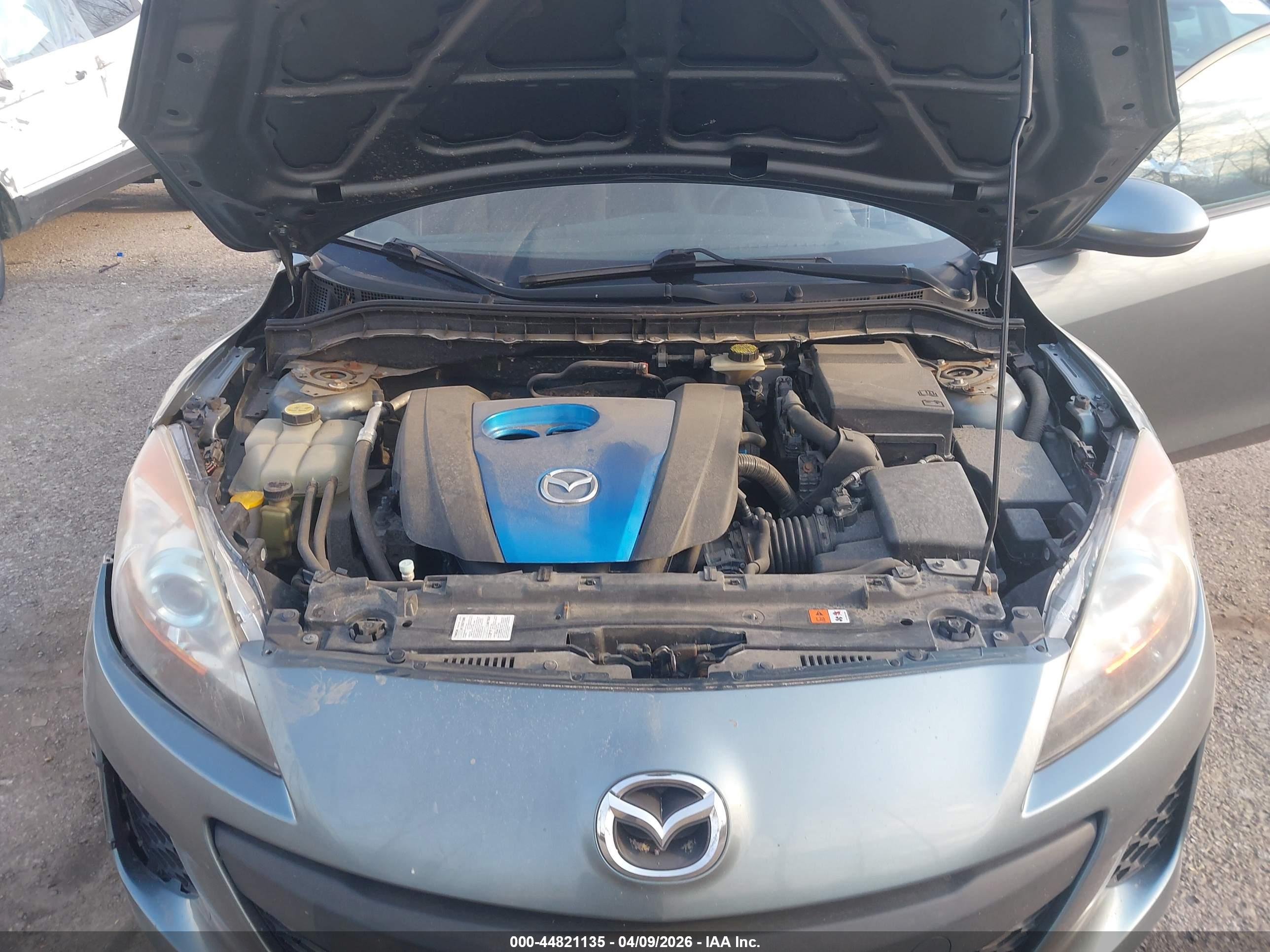 MAZDA MAZDA3 image 10