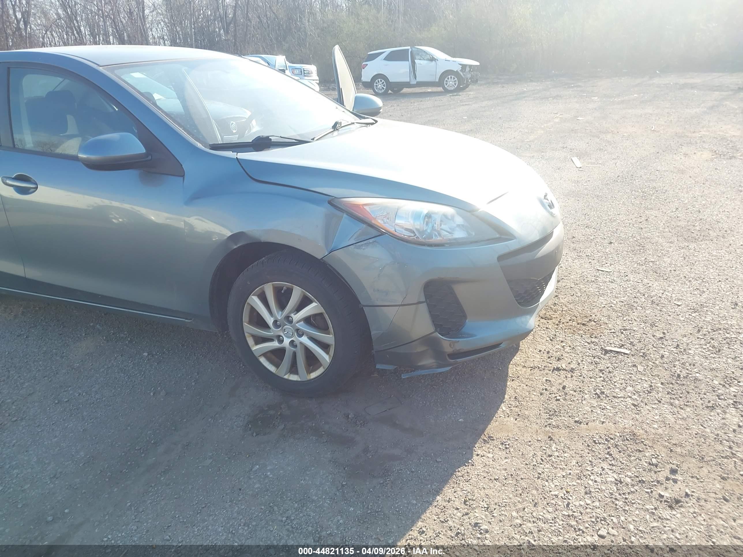 MAZDA MAZDA3 image 6