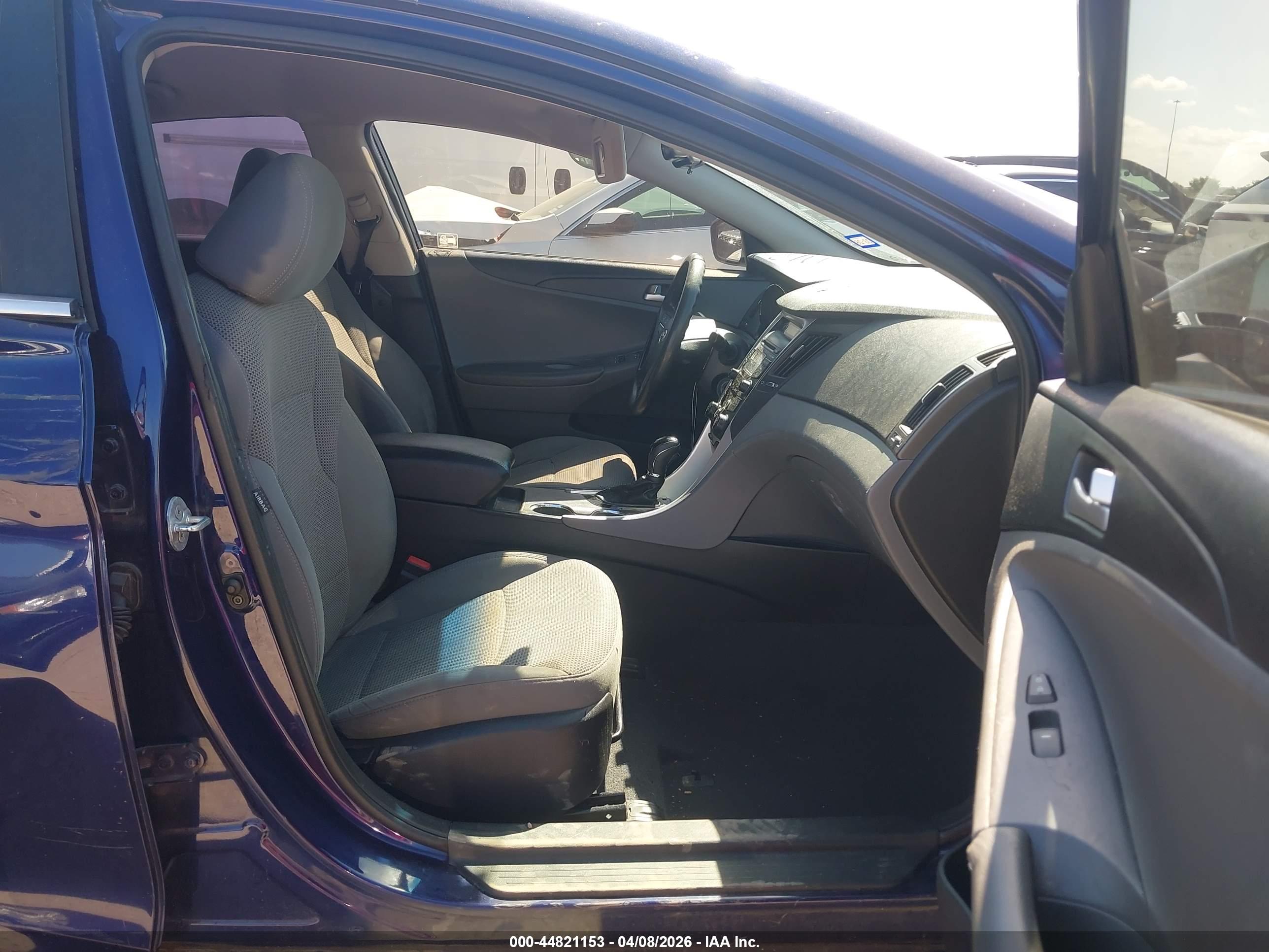 HYUNDAI SONATA image 5